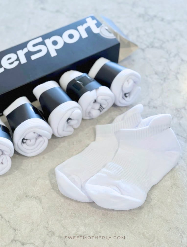 Ankle socks on sale

Cozy ankle socks Soft knit socks Women’s everyday essentials Comfy lounge socks Fall footwear accessories Warm fuzzy socks Neutral ankle socks Cute casual socks Cozy wardrobe staples Soft cotton ankle socks