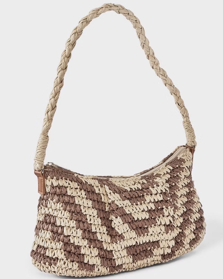 New target raffia shoulder bag!

#LTKootd