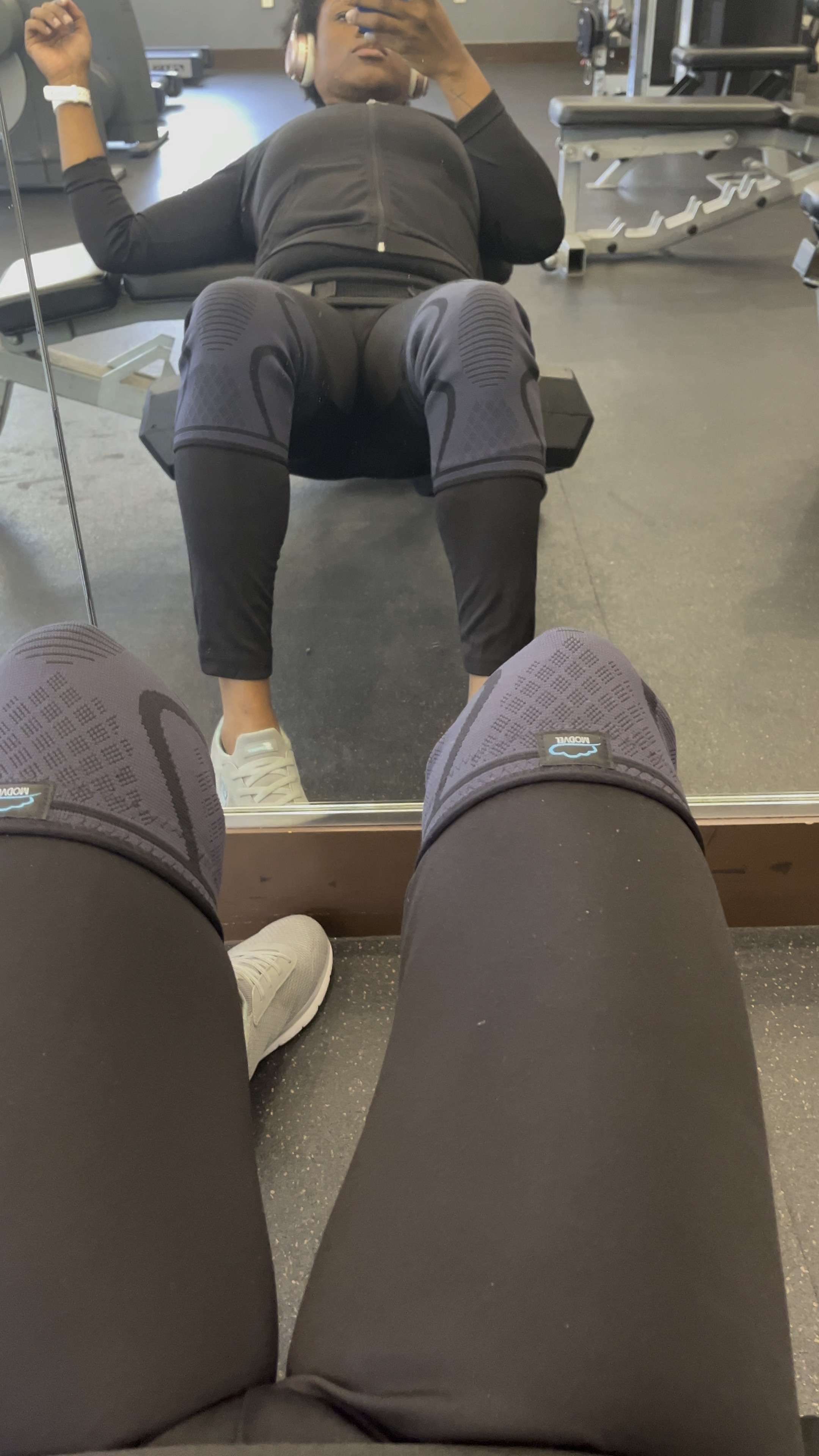 Hip thrust belt! 

#LTKFitness #LTKMidsize #LTKActive