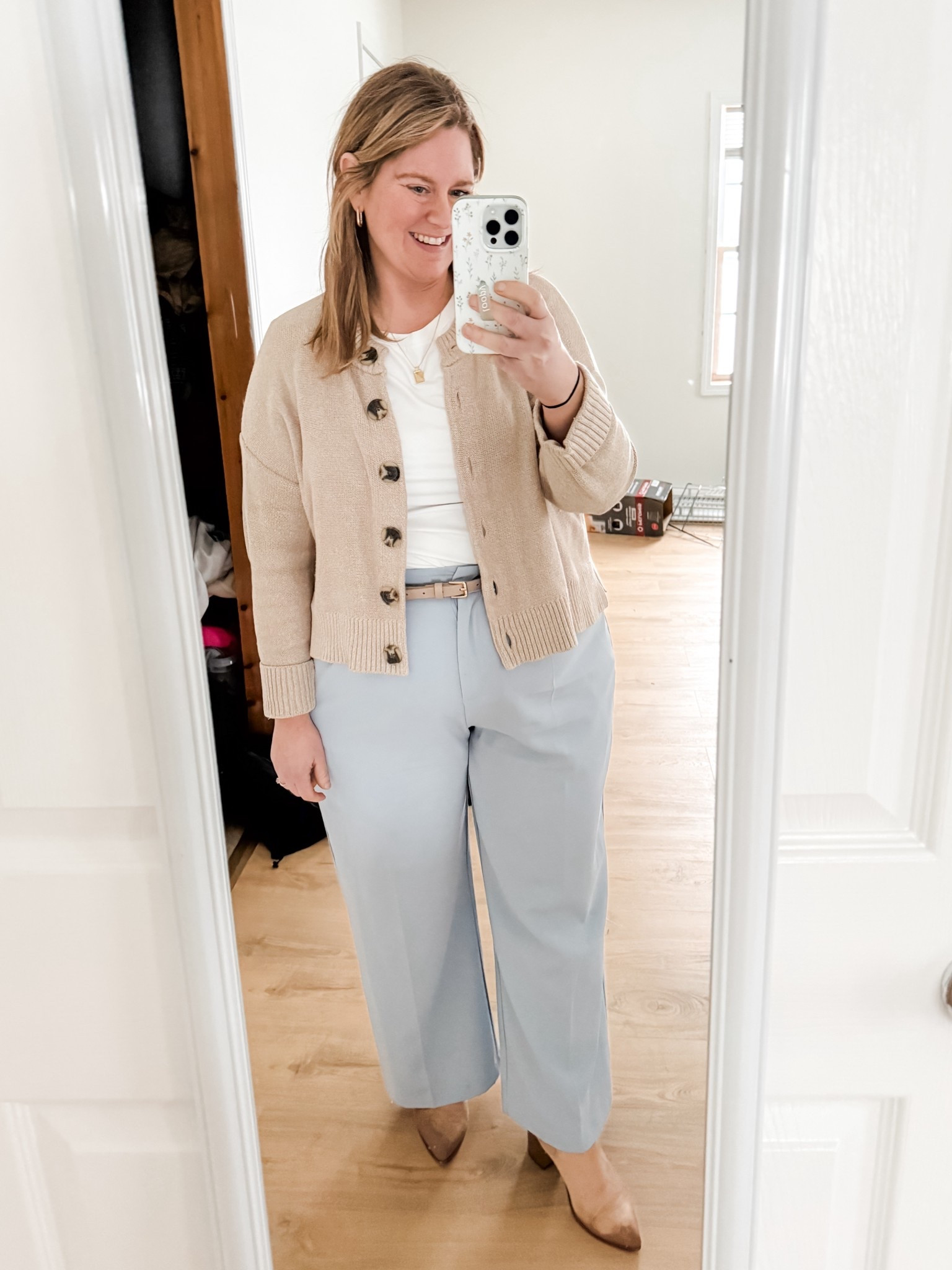 Teacher outfit! Wearing an XL short in my trousers and a large in my quince cardigan!

#LTKMidsize #LTKWorkwear #LTKFindsUnder50