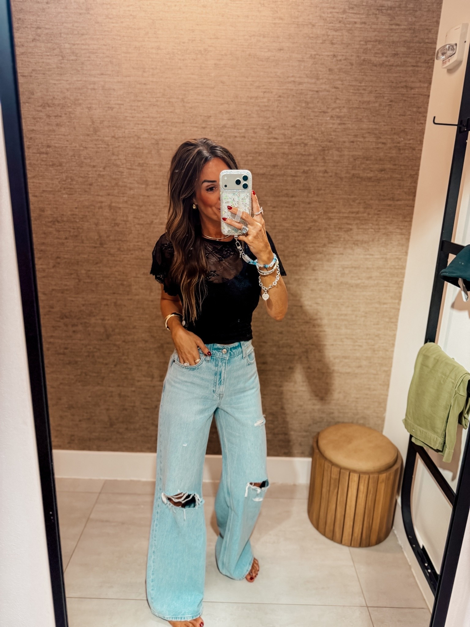 Wearing an XS in the top and a 25R in the jeans. I’m usually a 24 but sized up for one for a baggier look! I’m 5”6 for reference.

#LTKgrwm #LTKootd #LTKdayinmylife