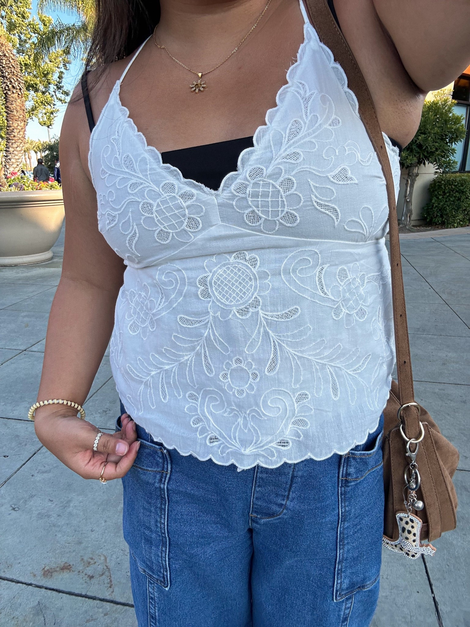 American Eagle “V-Neck Embroidered Halter Top” 🤍

#LTKU #LTKStyleTip #LTKSeasonal