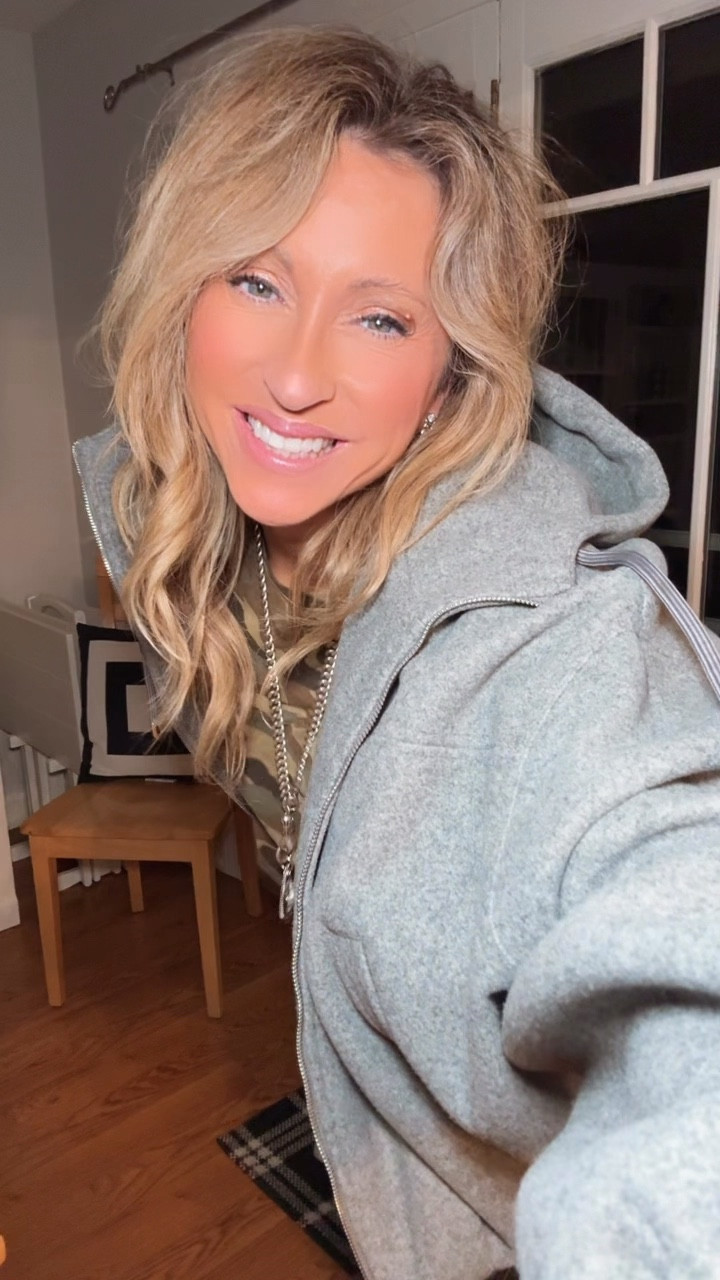 Basics with an edge… some of my favorite repeats… 

#freepeople #zara #barreljeans 

#LTKgrwm #LTKootd