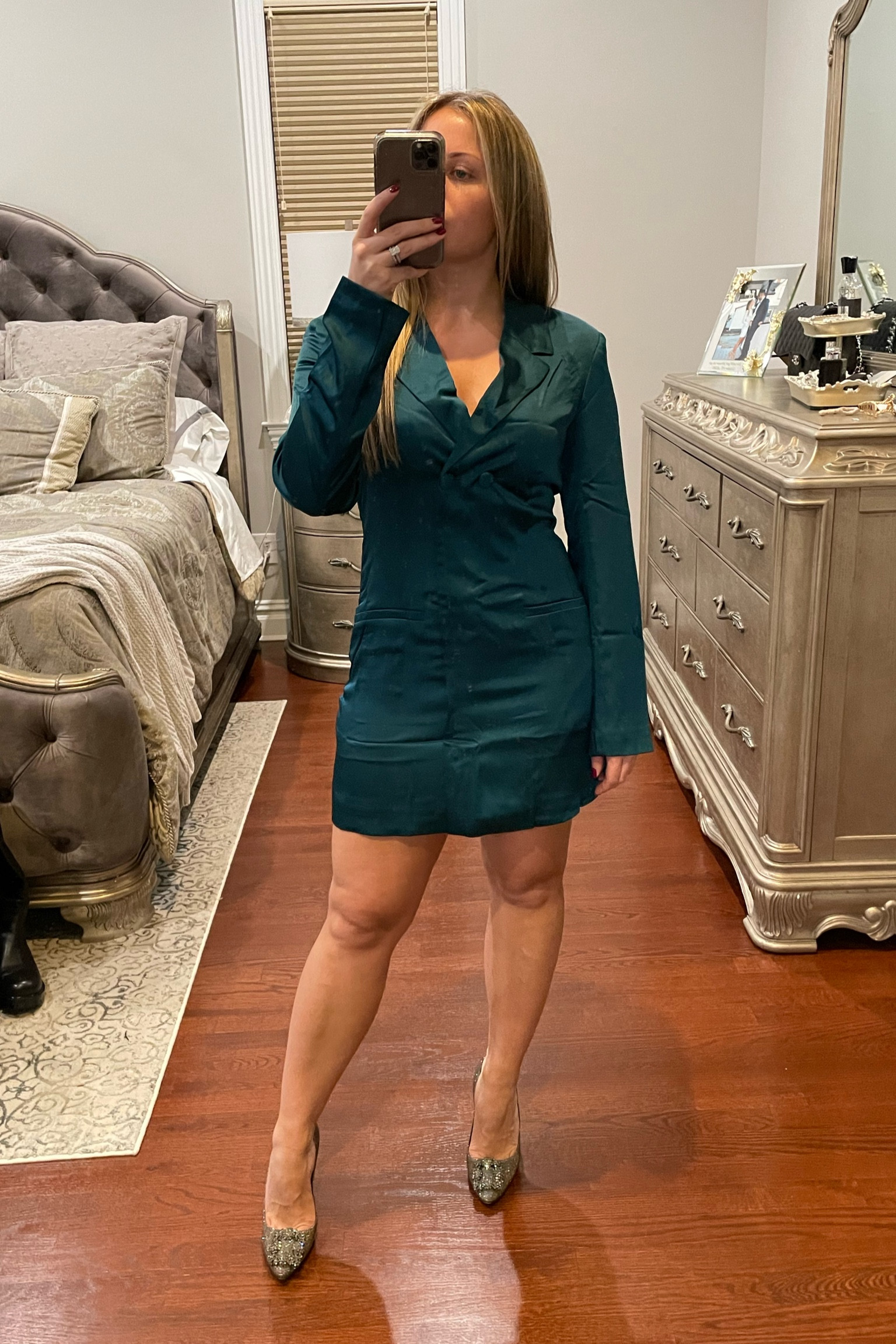 The perfect blazer dress for a holiday party (wearing XS petite) 

#LTKHoliday #LTKxAF #LTKsalealert