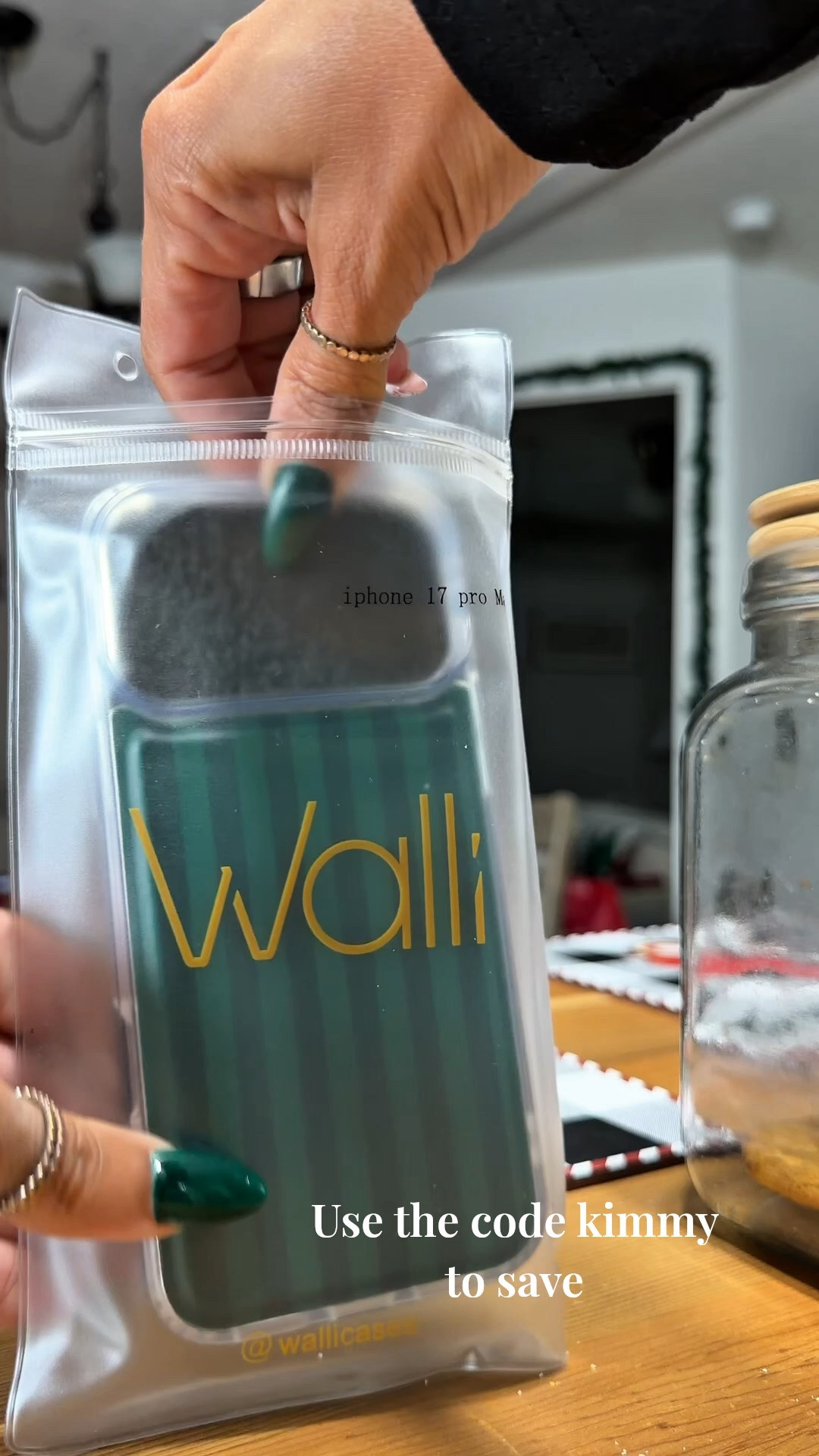 Walli Cases make great gifts for the tech guru in your life! Use the code Kimmy to save 

#LTKFindsUnder100 #LTKGiftGuide #LTKHoliday