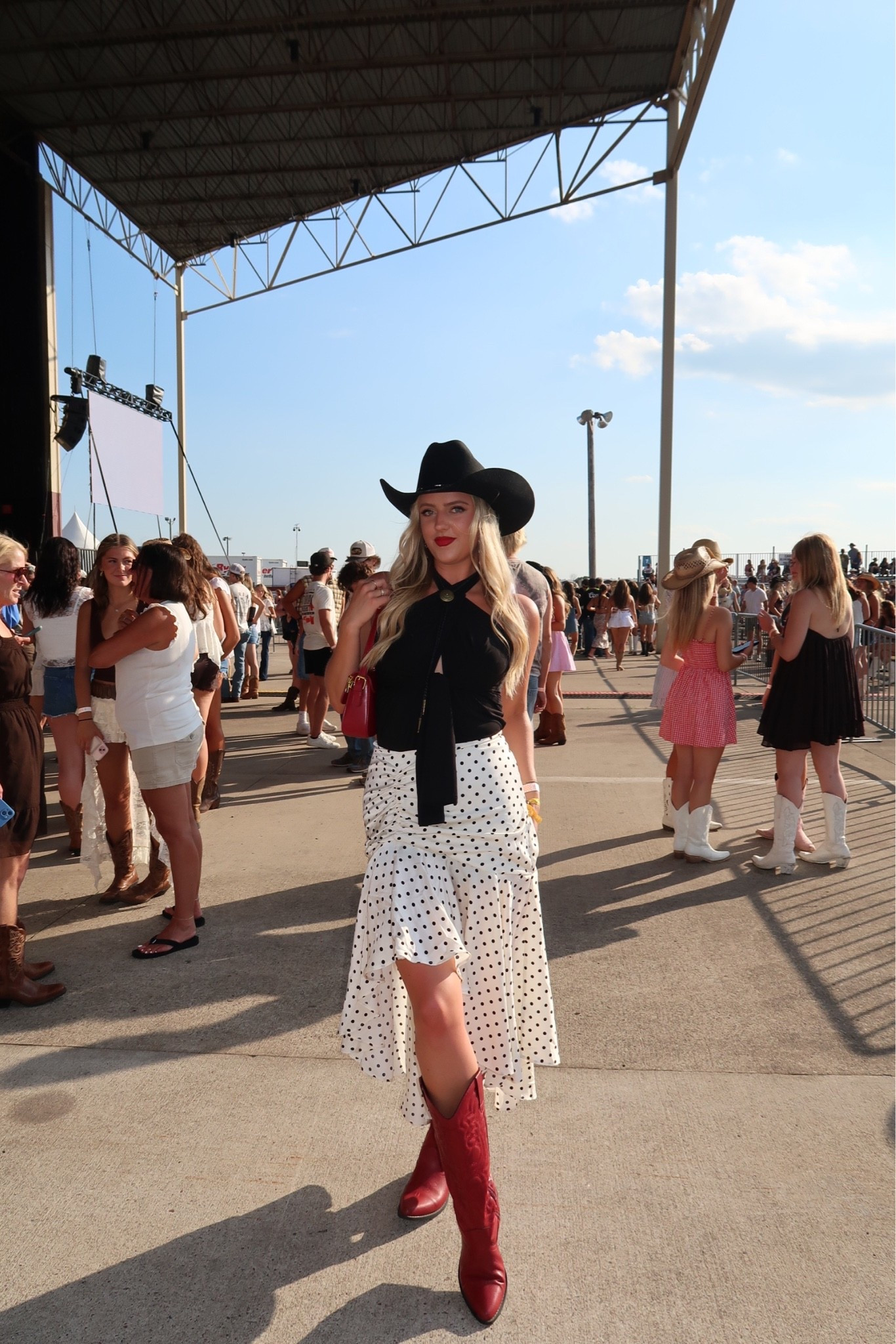 Lulus Polkadot midi skirt + country concert outfit