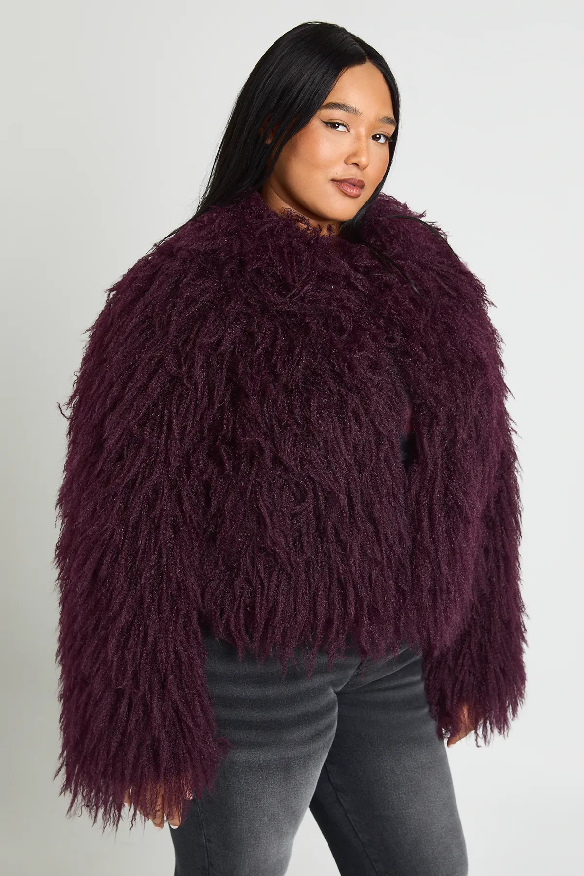 boohoo Women's Plus Shaggy Faux Fur Jacket in Plum | Size: 16 | Polyurethane | boohoo (US & Canada)