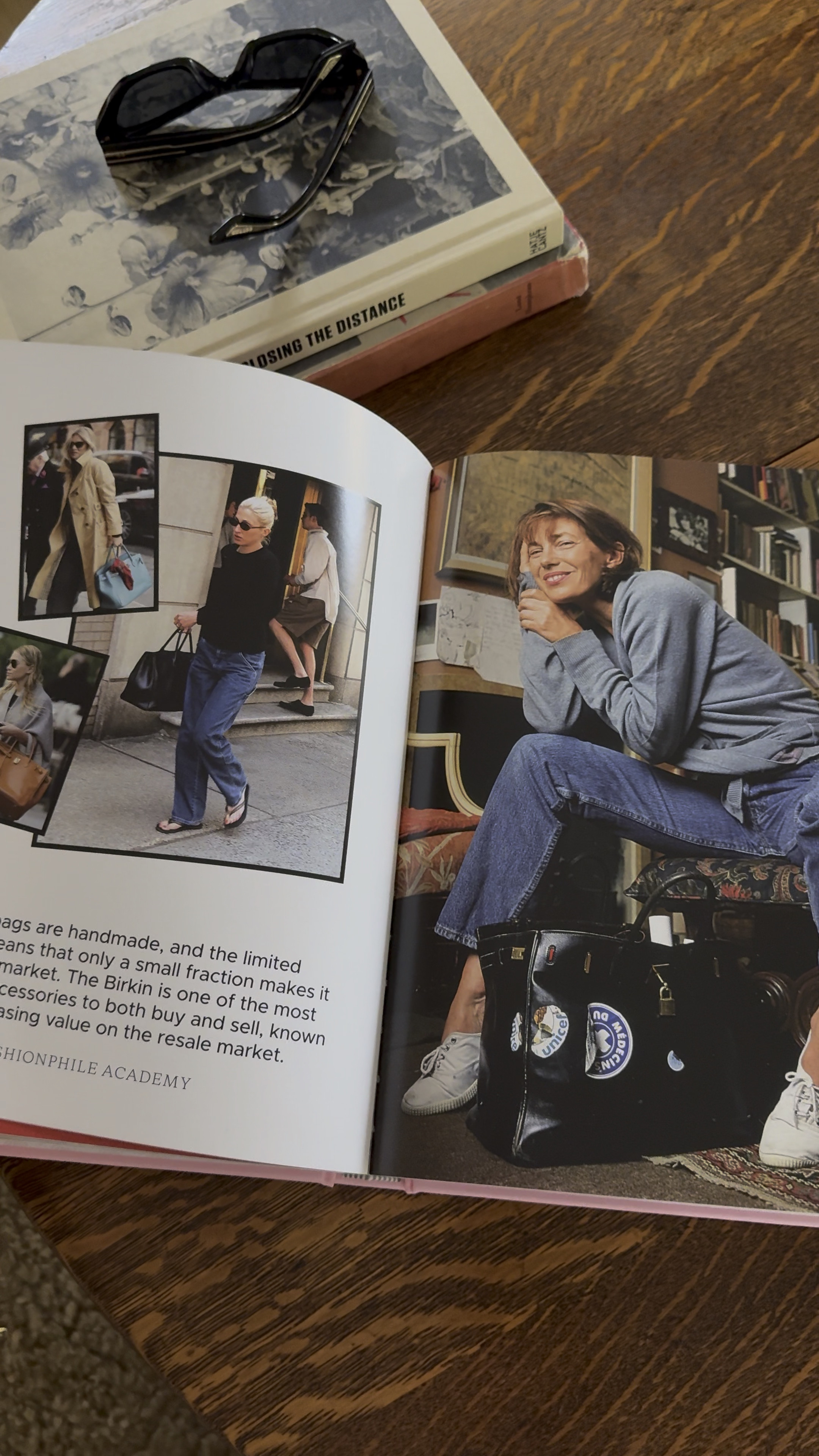 If you’re as much of a handbag lover as I am — this is a fun new addition for your coffee table collection!: The Book of Iconic Bags. Fashionphile x Assouline are celebrating 25 handbags and the stories that made them unforgettable.

Inspired me to pull together a few handbags / pouches from @fashionphile for you. I have chic black pouches on my mind, especially for organization! #FashionphilePartner