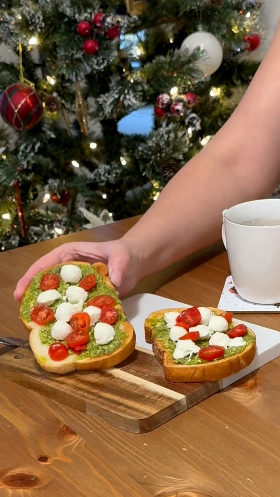 Cozy winter mornings at home 🤍  
Simple moments like breakfast by the tree make the season feel extra special.

Sharing some of my everyday kitchen favorites I use for cozy mornings and easy meals.

Gifts for All (20% off basket) + 30% off Sephora Collection.  
#ad 

#LTKHoliday #LTKHoliday #LTKSeasonal #LTKHome