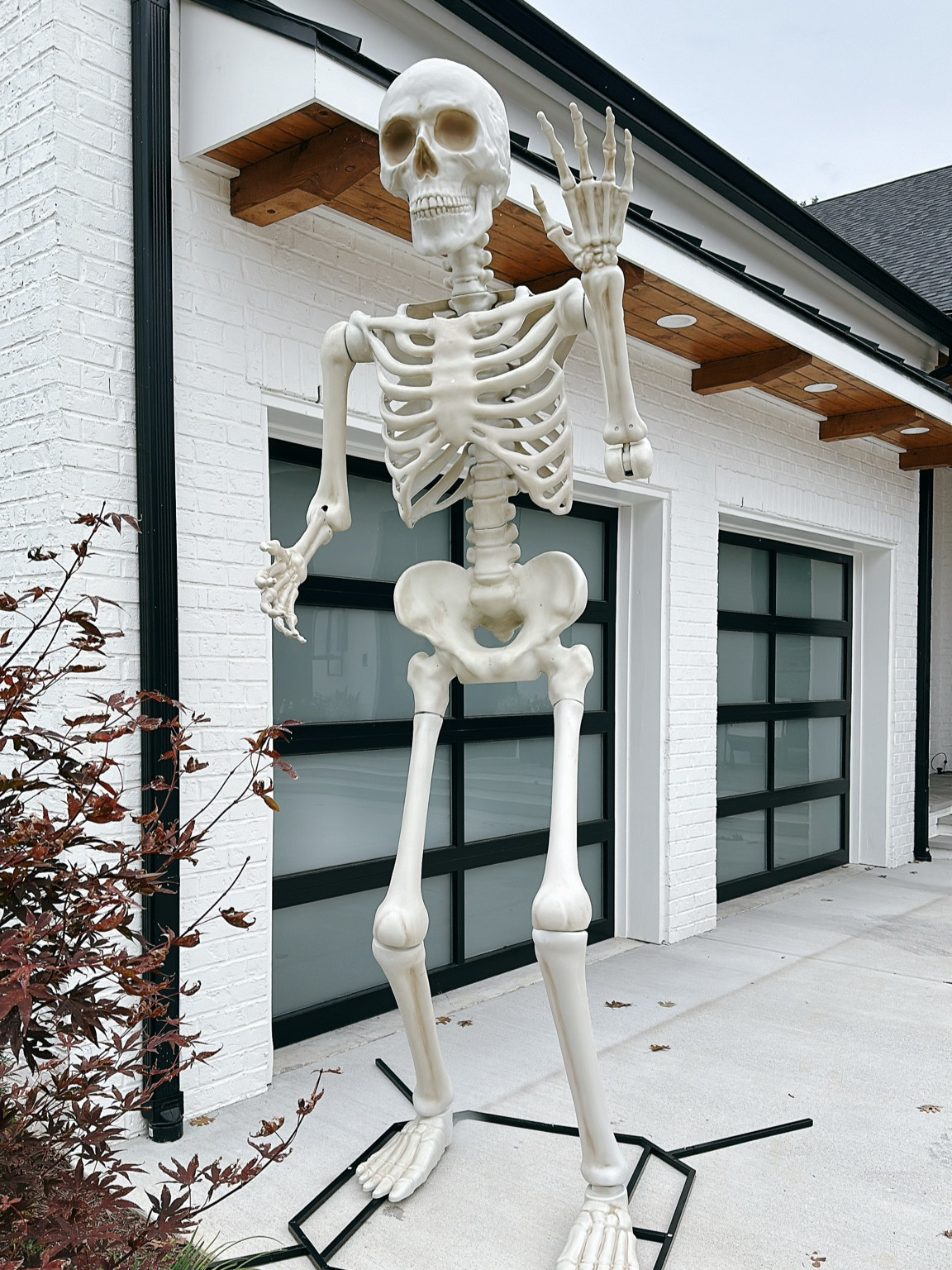 If you can’t find the depot one, this is great! Skeleton decor for the win! 

#LTKhome #LTKHoliday

#LTKHalloween
