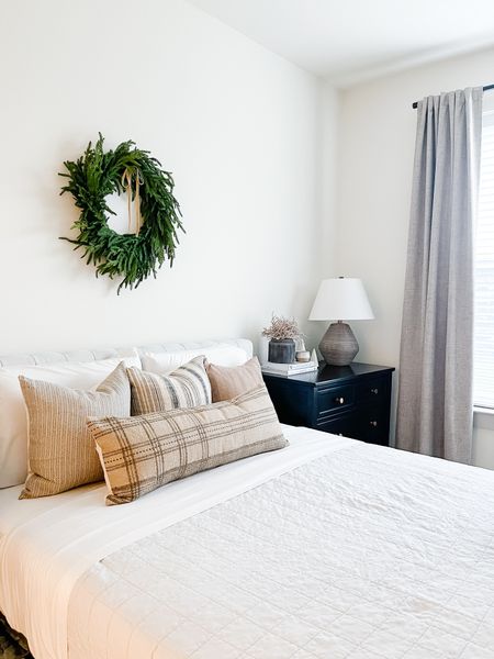 Not a creature was stirring, not even a Kiko dog 🐕 Merry Christmas to you & your family 🎄 However you’re celebrating today, may your day be filled with love & gratitude 🤍

Also, Santa brought me a new bed so I decided to start redecorating 🎅🏻🤣

Bedroom decor | Neutral bedroom | Transitional Design | Serta Mattress | Throw Pillows | Vintage rug | Decorative pillow | Floor Lamp | Moody Art | Organic Modern | Golden Hour | Morning Light | Gratitude | Christmas | Wreath | Holiday

Home decor, home decorating, interior design,
interior styling, home styling, Christmas
finds, pottery barn furniture, holiday styling tv
stand, tv stand styling for Christmas, media
console, media stand

#interiordecor #interiorforinspo #homestyling
#interiorinspo #myhomestyle #getinspireshare
#actualinstagramhomes #interior4you
#interior2you #dream_interiors
#pocketofmyhome
#cornerofmyhome #interiorstyling
#mystylishspace #howwedwell #inmydomaine
#makehomeyours #christmasdecorating
#consolestyling #mypotterybarn 

#LTKfindsunder50 #LTKhome LTKFestiveSaleDE