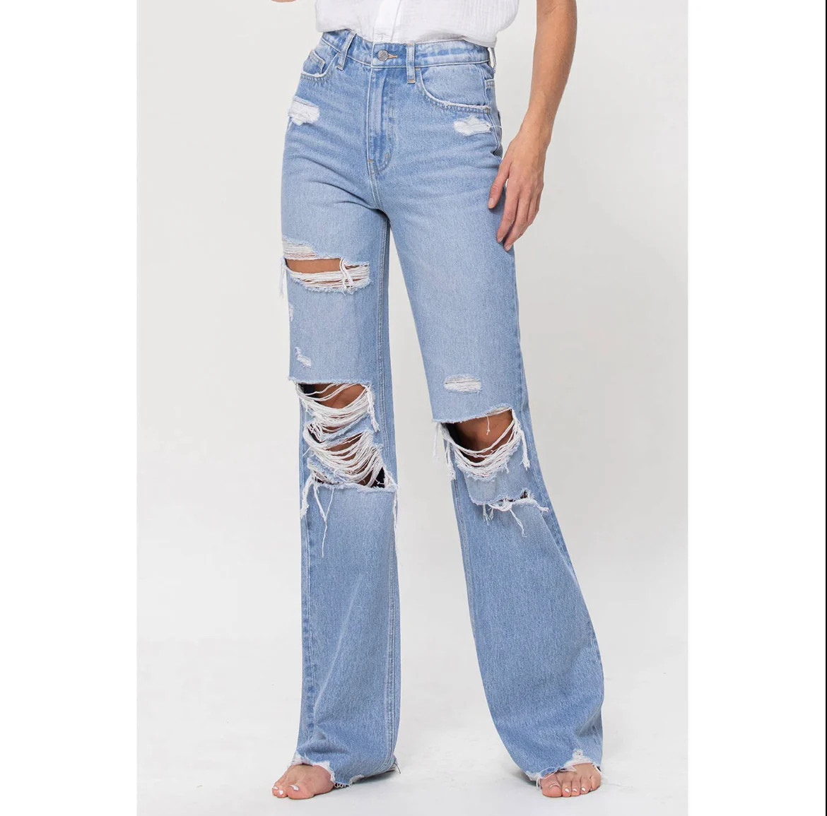90’s flare jeans | The Barefoot Brunette Boutique