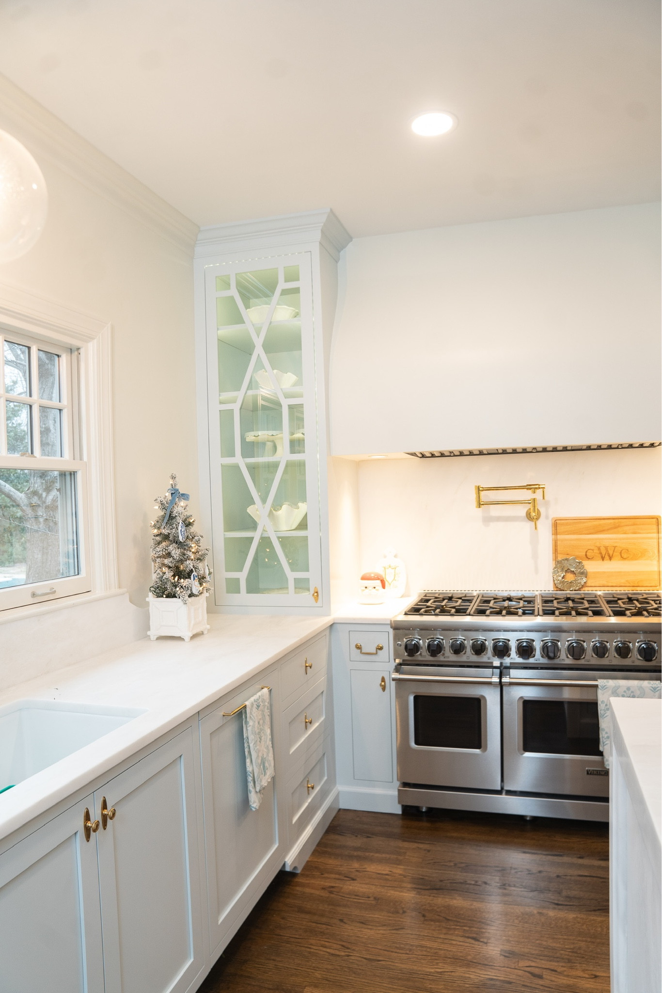 Mini flocked Christmas trees in white bamboo cache pots! 

#LTKhome #LTKfindsunder50 #LTKHoliday