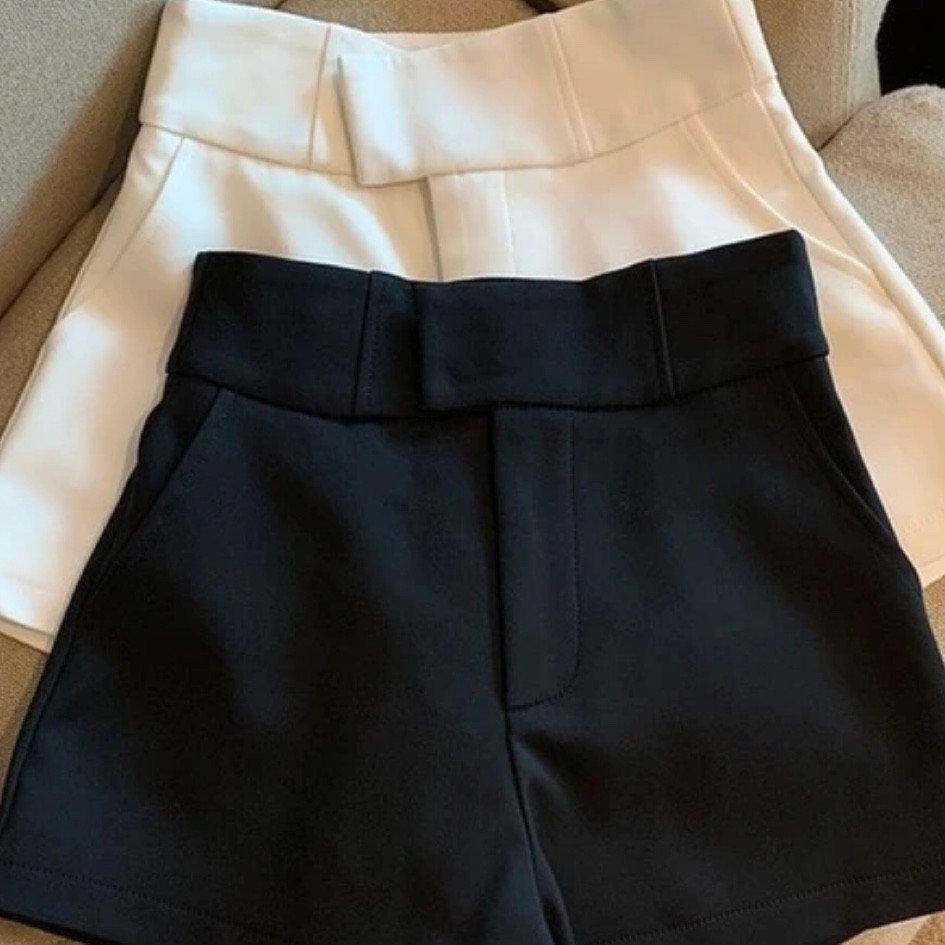 Formal shorts 

#LTKGiftGuide
