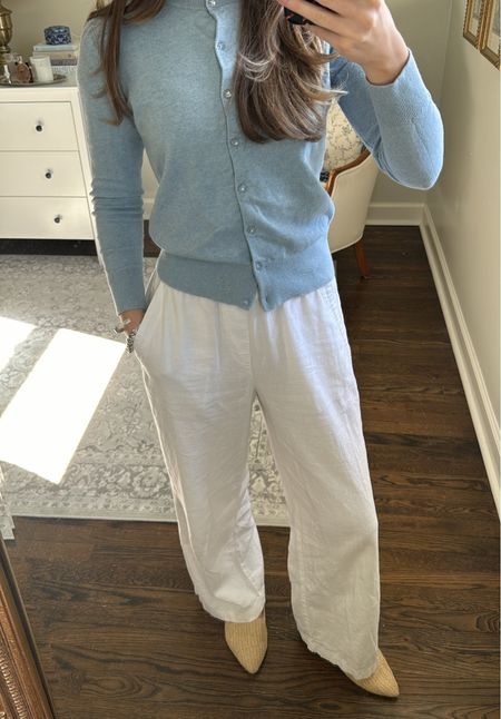 My favorite affordable classic linen pant. Wearing an xs (5’3”) and usually an xs. So perfect for coastal and classic spring looks! #classicstyle #coastalchic #grandmillenial #linenpants 