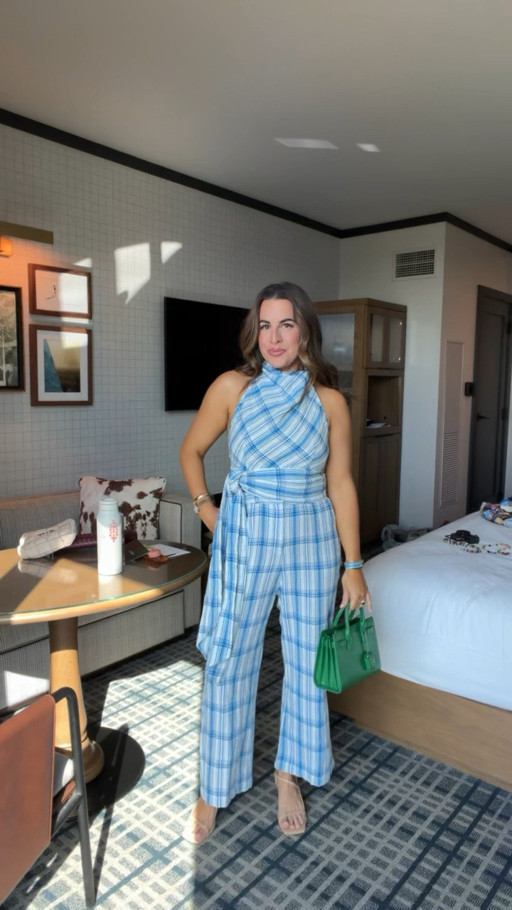 LTKCon first day outfit! Linked similar heels!

#LTKCon #LTKootd