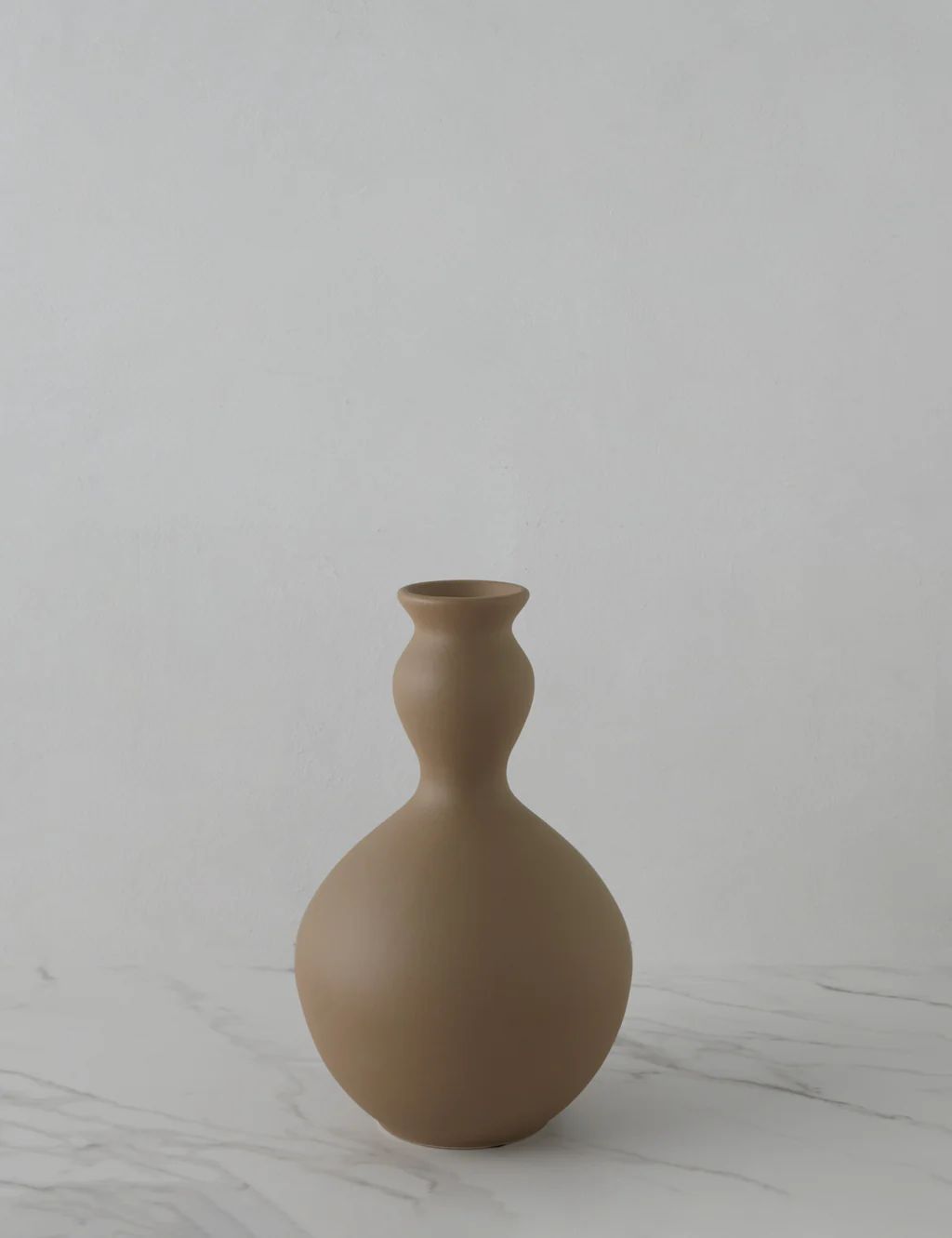 Elias Vase | Lulu and Georgia 