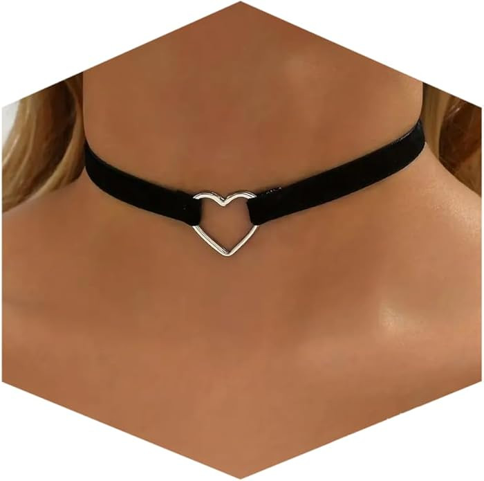 Fesciory Black Necklaces for Women, Adjustable Layered Velvet Leather Lace Collar Necklace, Goth ... | Amazon (US)