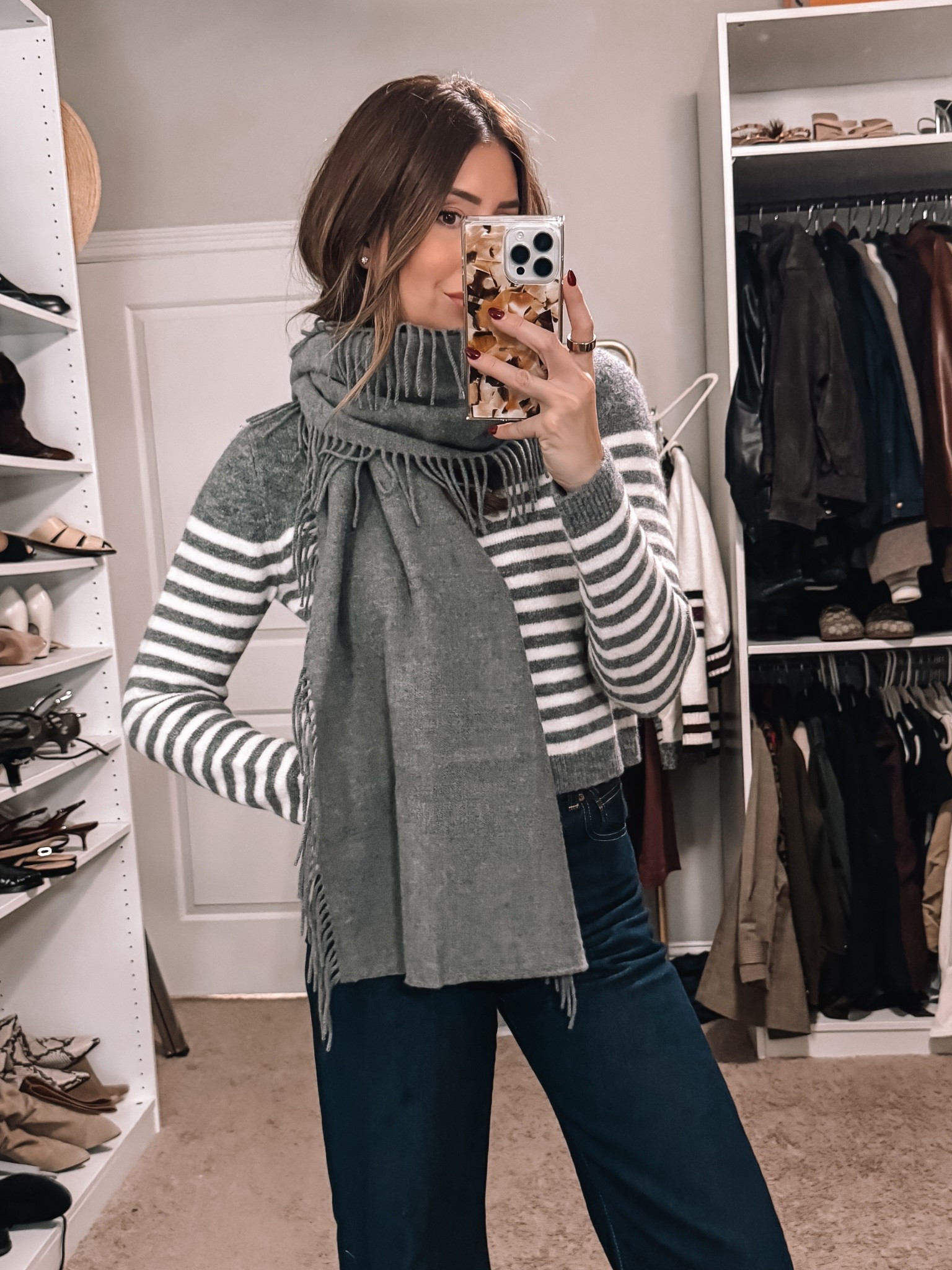 40% off at Madewell 

#LTKCyberWeek #LTKFindsUnder100 #LTKGiftGuide
