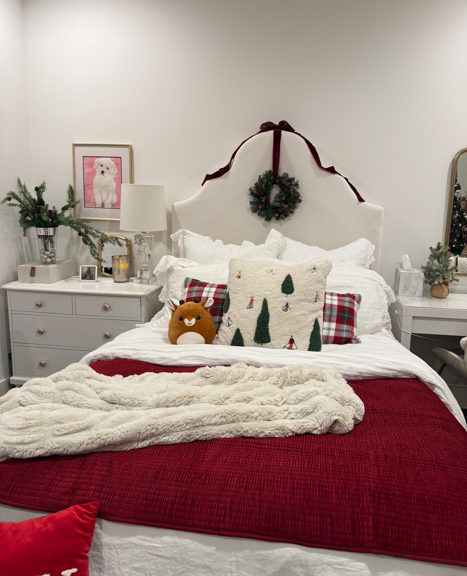 Holiday room decor! 

#LTKHoliday #LTKSeasonal #LTKHome