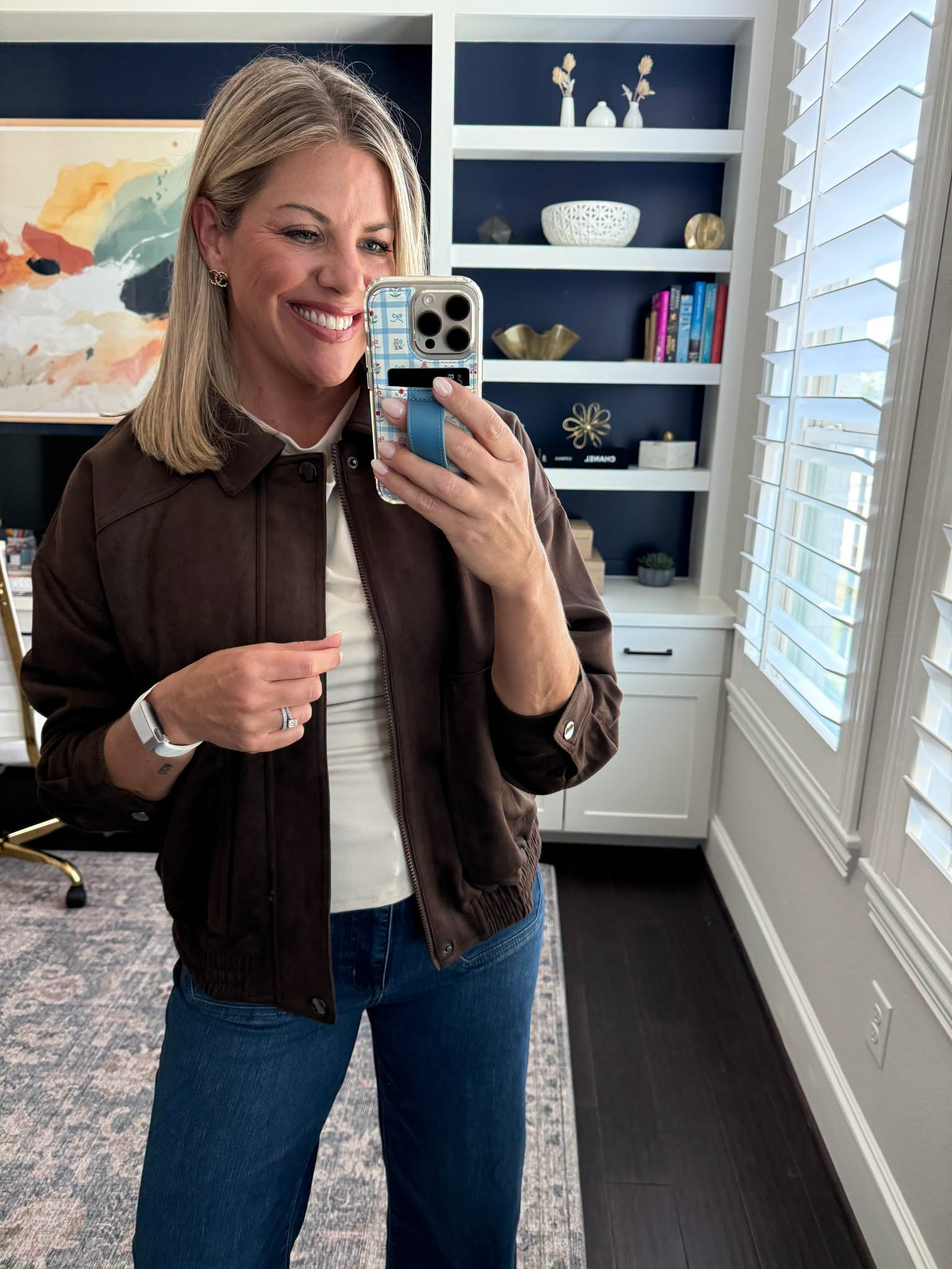 This faux suede jacket is GOOOOOD! 

 