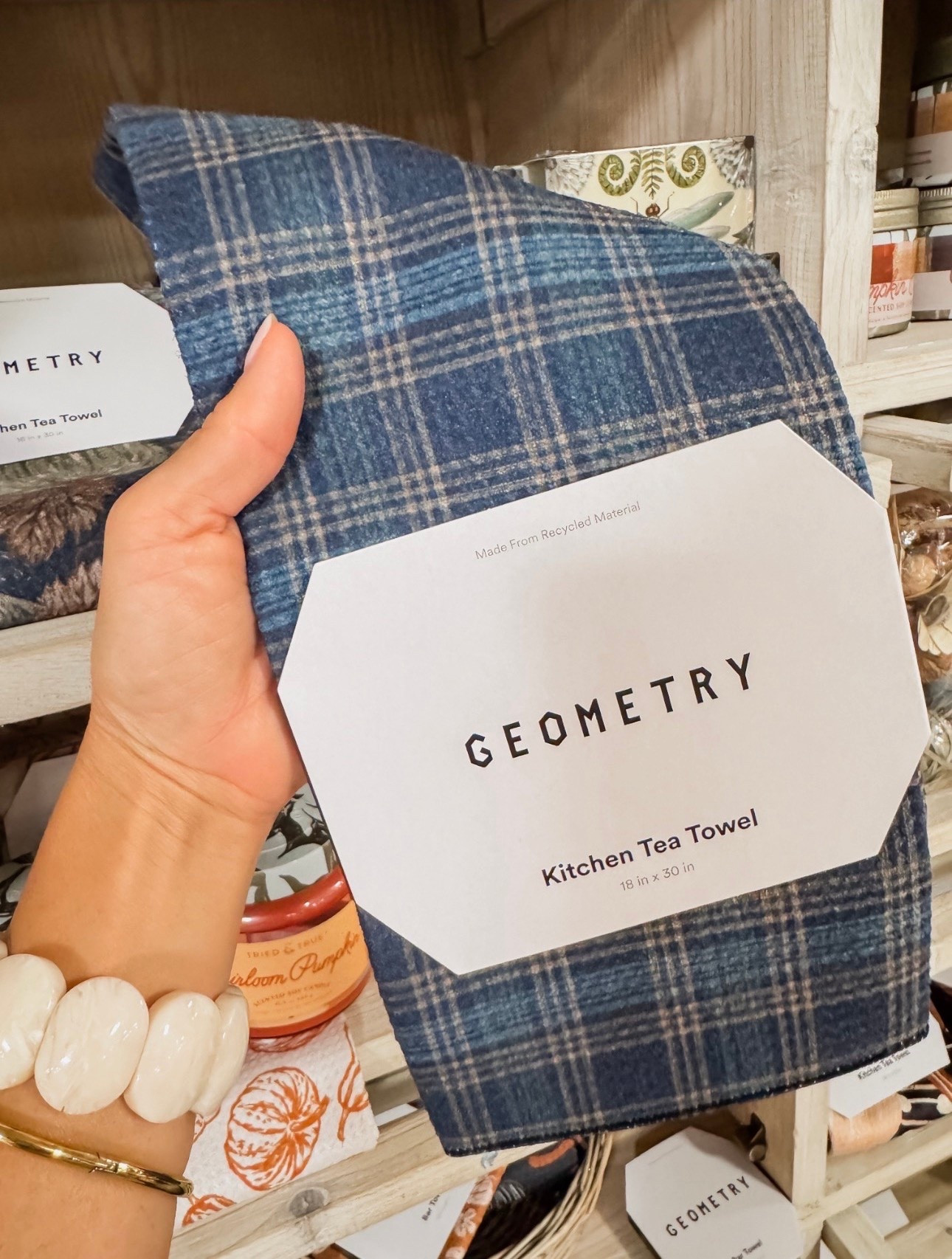 A little pop of fun in your kitchen. These hand towels are SO nice. 
NEW colors/patterns for fall 
Geometry towels

#LTKmomlife #LTKHome #LTKSeasonal