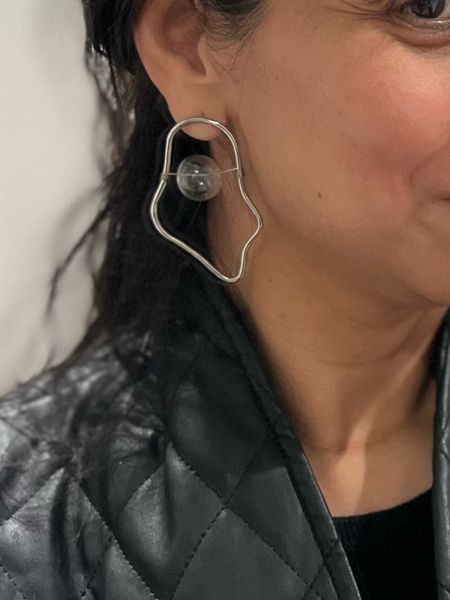 In love with these silver earrings with a glass bead, these are a great statement piece. These are a vintage find so I've linked similar. 

#earrings #springoutfit #silverearrings #jewelry #travel 


#LTKover40 #LTKtravel #LTKstyletip