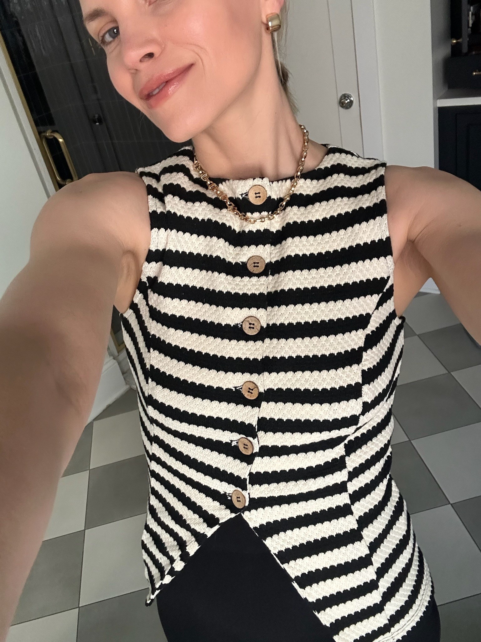 did a little spring shopping and got this super cute top!

anthropologie | spring fashion | spring top