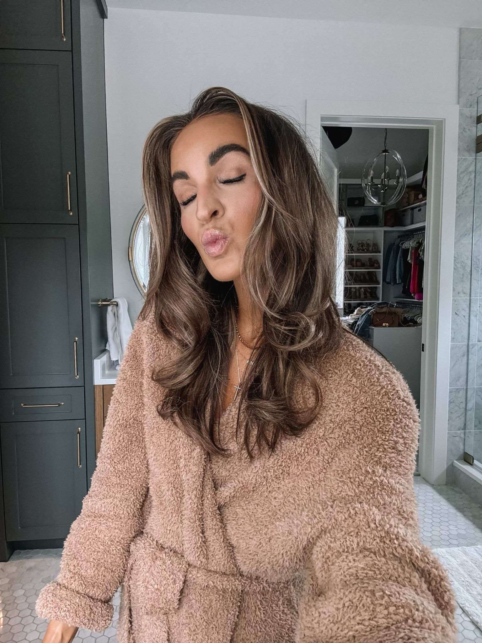 been using hot rollers from @amazon + loving the look!!! 🙌🏼

#amazonfind 

#LTKstyletip #LTKbeauty #LTKfindsunder50