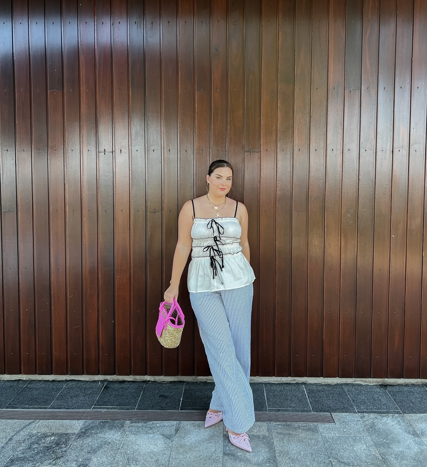 @prettylittlething 🎀🛍️

#ootd #cleangirlaesthetic #minimalfashion #prettylittlething #plt #styleinspo #fashioninspo #outfits #pinterestinspired #girlythings #cleangirlmakeup #influenceraustralia
