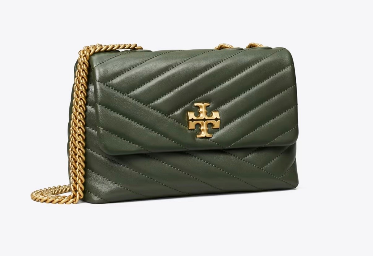 Toryburch deal

#LTKSaleAlert #LTKGiftGuide #LTKHoliday