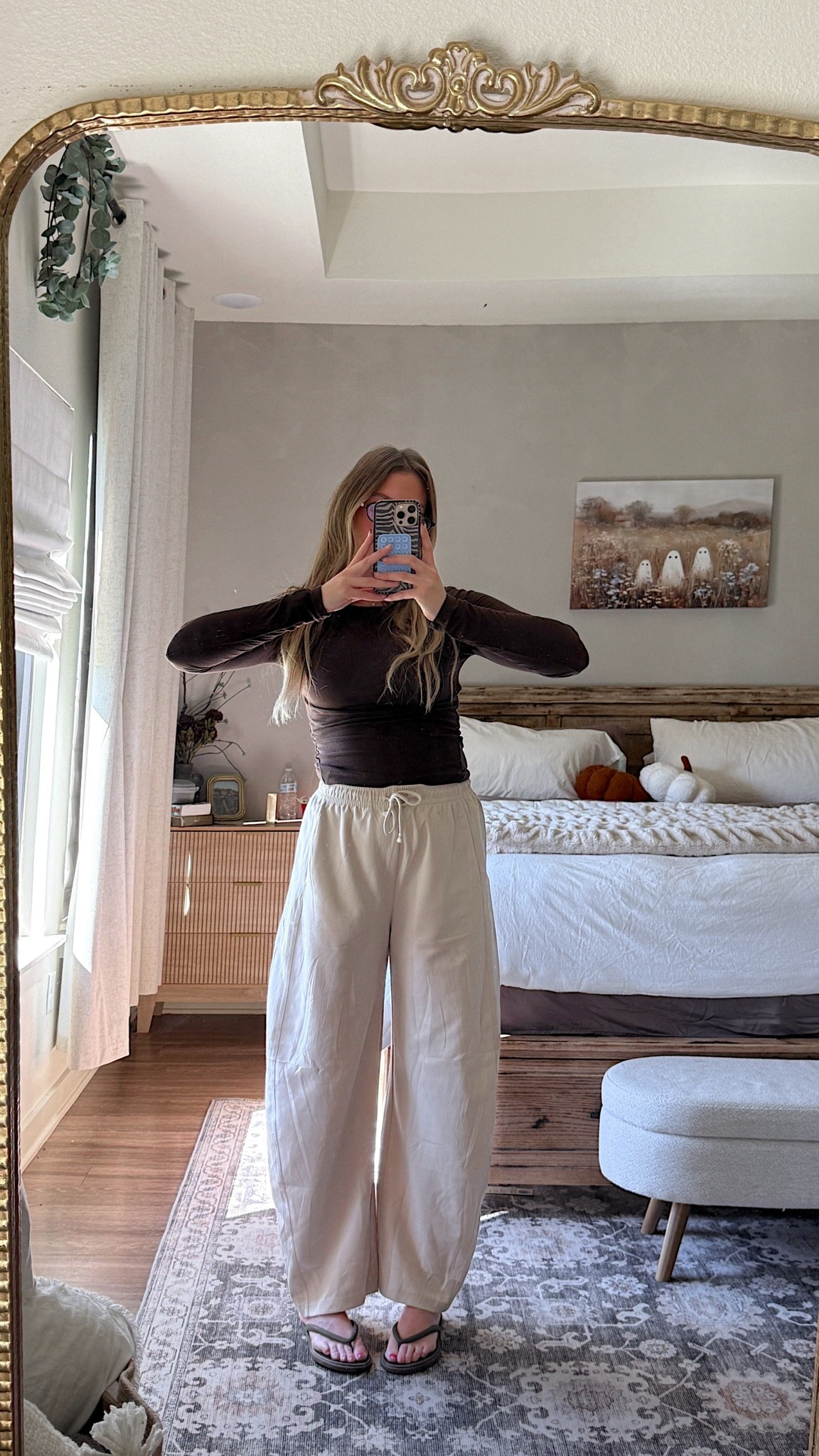 My favorite rectangle, body approved tall girl approved barrel of pants from Amazon now come in the stunning tan color! I’m 510 with 35 inch and see wearing a size medium