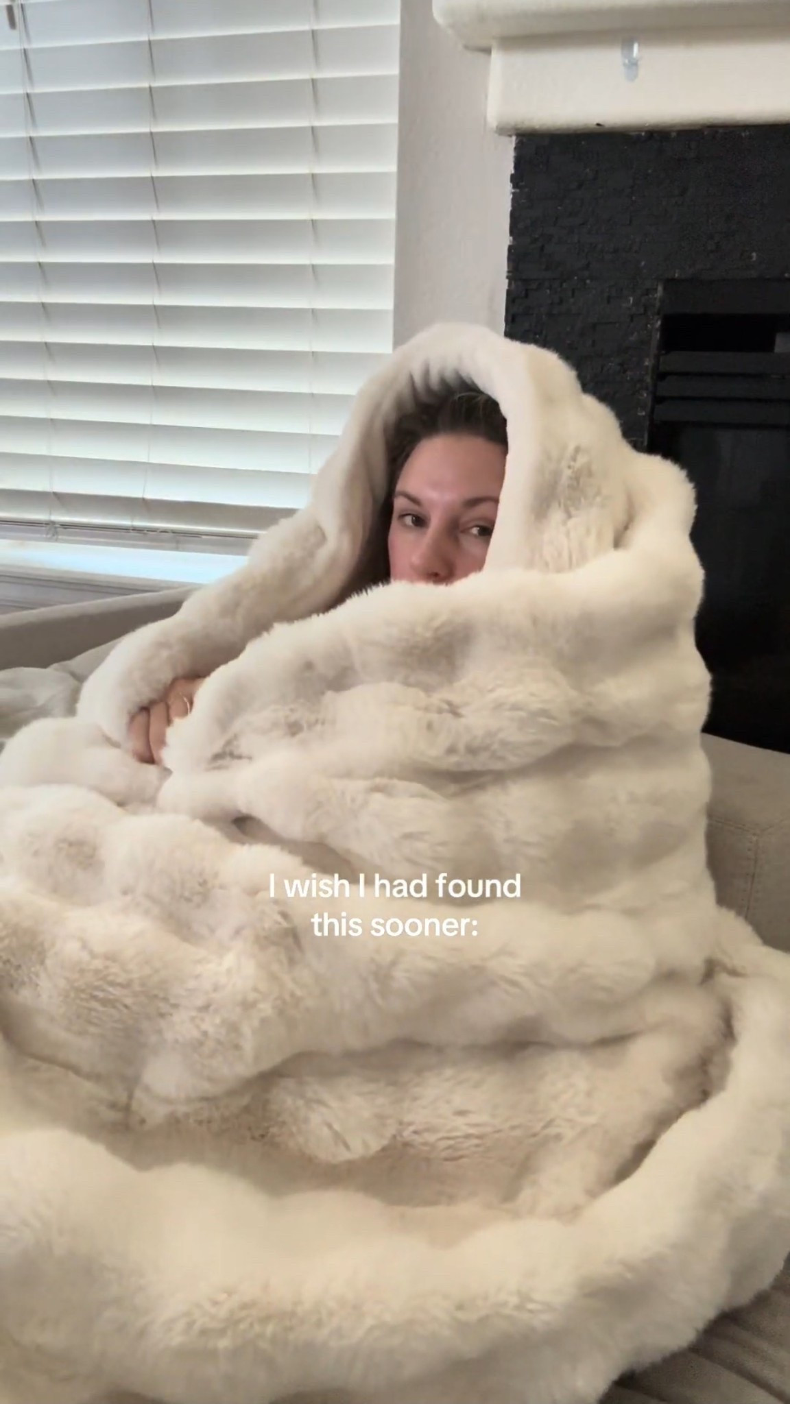 Why is getting out of bed 10x harder when you’re wrapped in pure warmth? 🥹🔥 The Comfrt Ember Heated Blanket is that cozy, toasty layer you’ll never want to share once you turn it on.

#heatedblanket #cozyhome #winteressentials #comfortseason #staywarm

#LTKgrwm #LTKootd #LTKdayinmylife