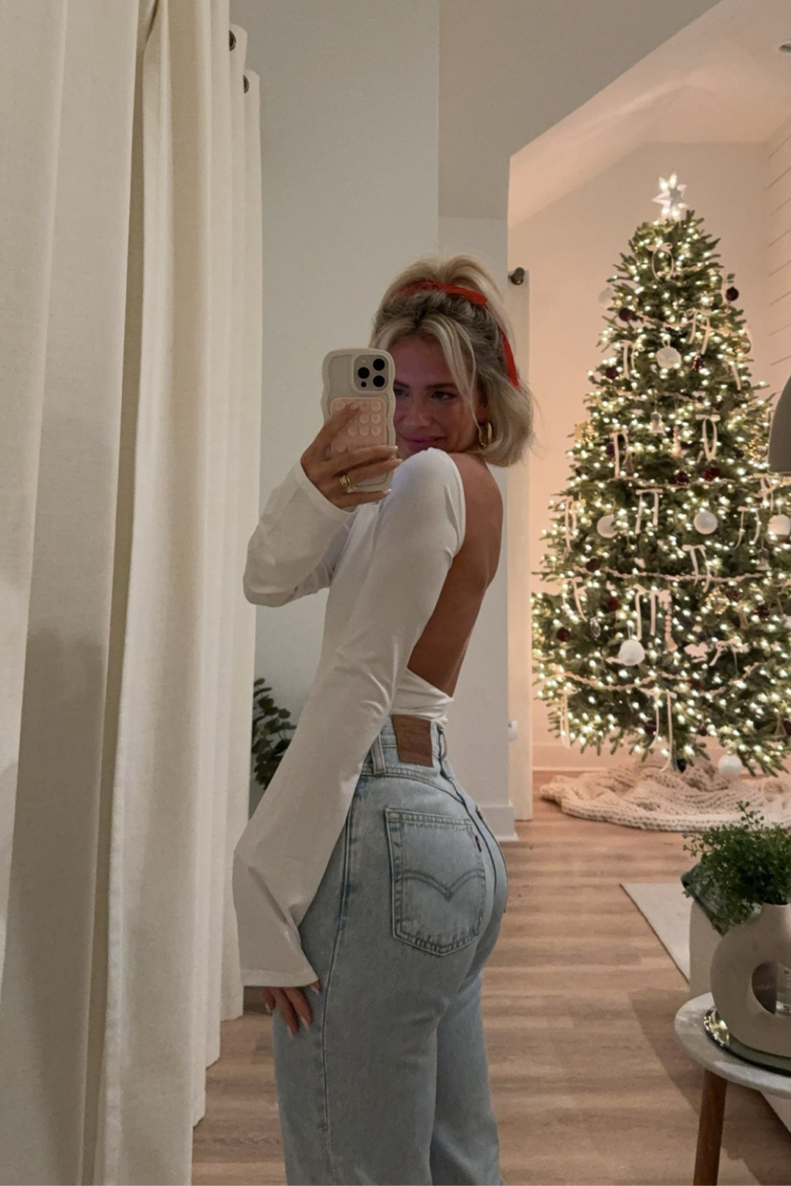 Size 26 in the jeans! 

#LTKHoliday #LTKSeasonal #LTKsalealert