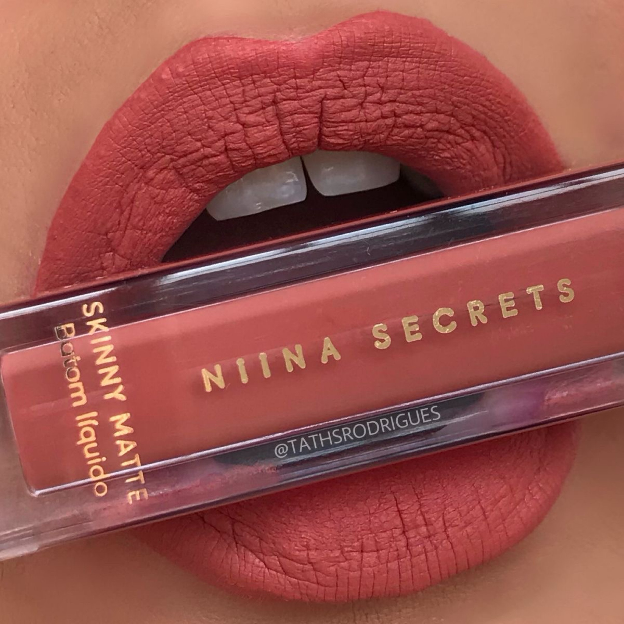 Batom Matte Terracota Orquídea Niina Secrets - Com efeito mate e textura aveludada como uma pétala, este batom líquido traz cor e conforto para os lábios.

#LTKbeauty #LTKbrasil