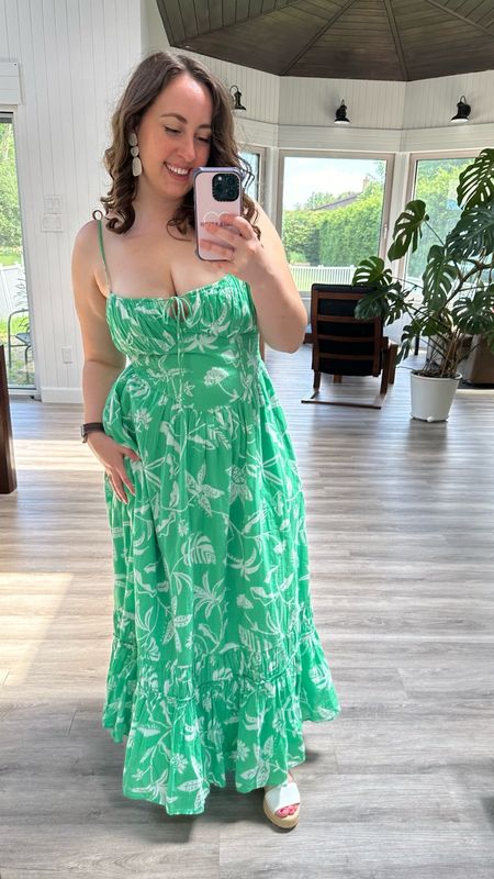 It’s officially sundress season ☀️ I absolutely love a flowy maxi dress in the summer. It makes you feel super put together while still being an all-in-one comfortable outfit! 

#LTKSeasonal #LTKFindsUnder100 #LTKStyleTip
