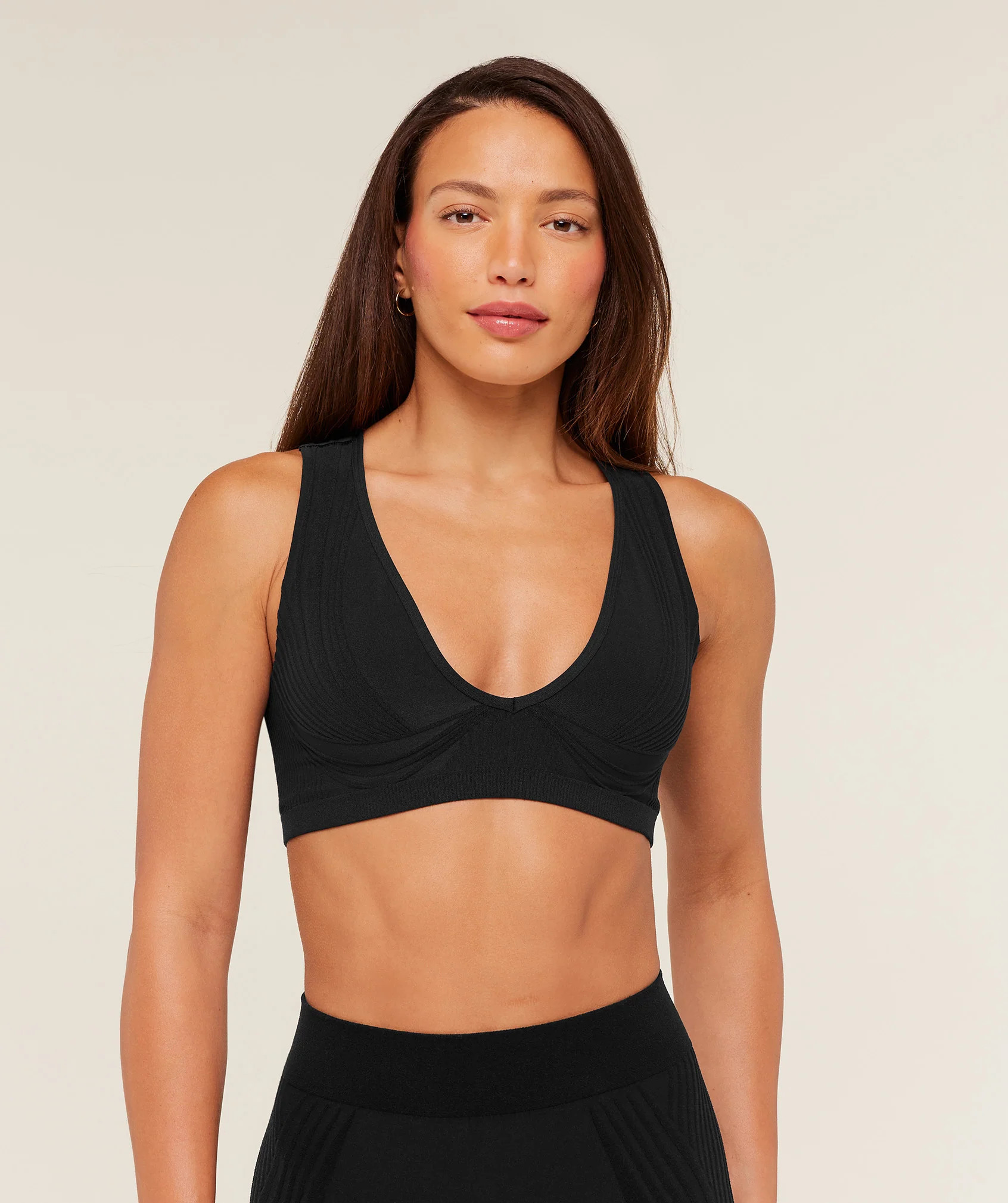 Luxe Light Support Sports Bra | Gymshark US