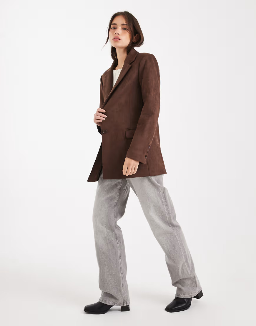 Miss Selfridge - Blazer in camoscio sintetico color cioccolato-Marrone | ASOS (Global)