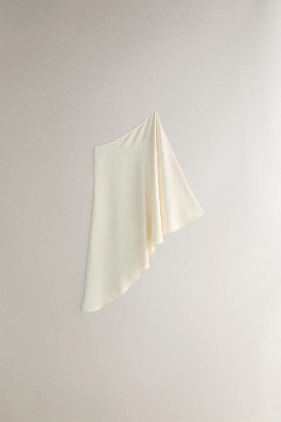 ASYMMETRIC SATEEN CAPE | Zara UK