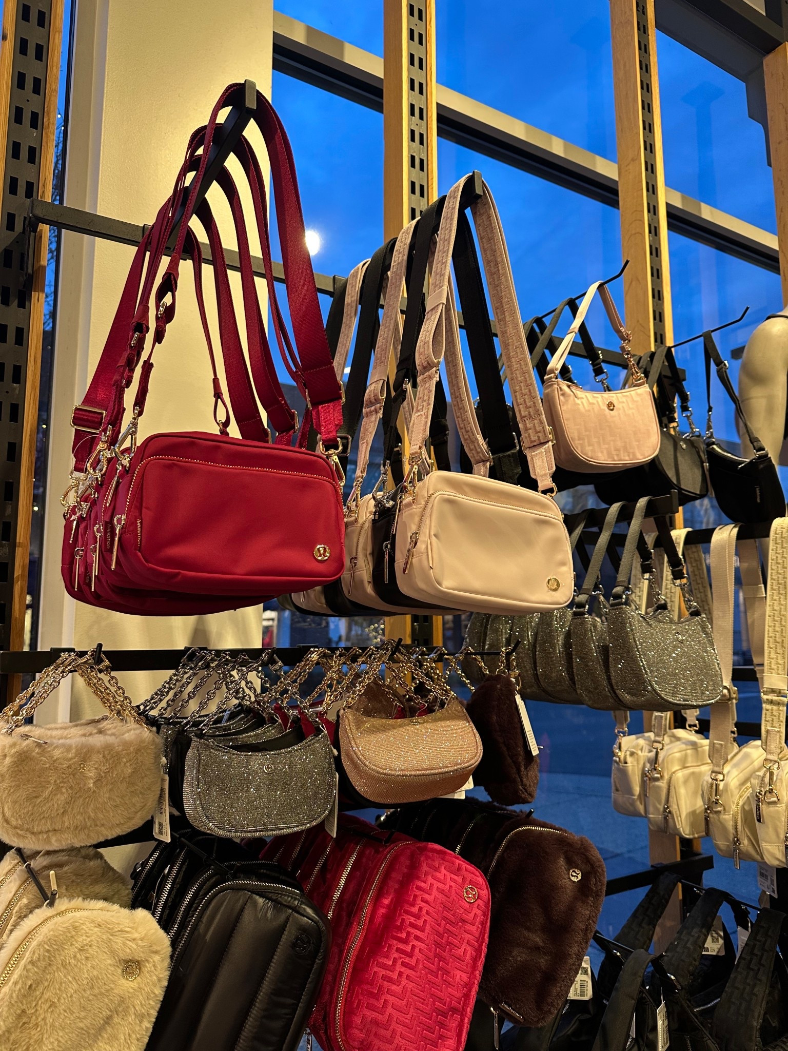 Sparkle bag
Lululemon find
Gift idea 
Young girl
Little girl gift ideas 