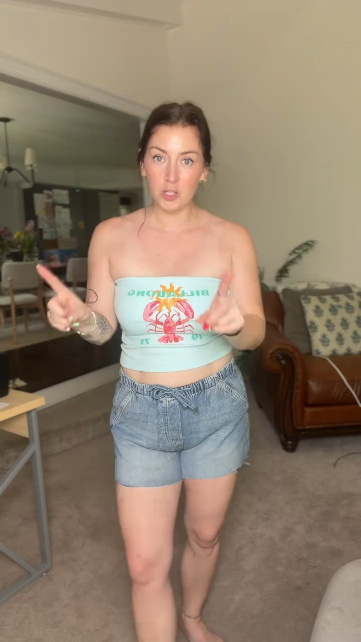 Strapless bras are usually my personal nightmare 😭 The underwire digs in, the band rolls down, and by the end of the day I’m counting the minutes until I can rip it off.

But this @Shapermint bandeau changed my mind. The extra thick back band is what makes the biggest difference because it spreads the support across a larger area instead of putting all the pressure into one tiny strip. It feels SO much more secure and comfortable for larger busts while still being completely wireless.

Finally a bandeau style bra that actually lets fuller busted girls wear cute tube tops comfortably this summer 👏

#StraplessBra #LargeBust #TubeTopStyle #WirelessBra #SummerOutfits 

 #LTKdayinmylife #LTKgrwm #LTKmomlife