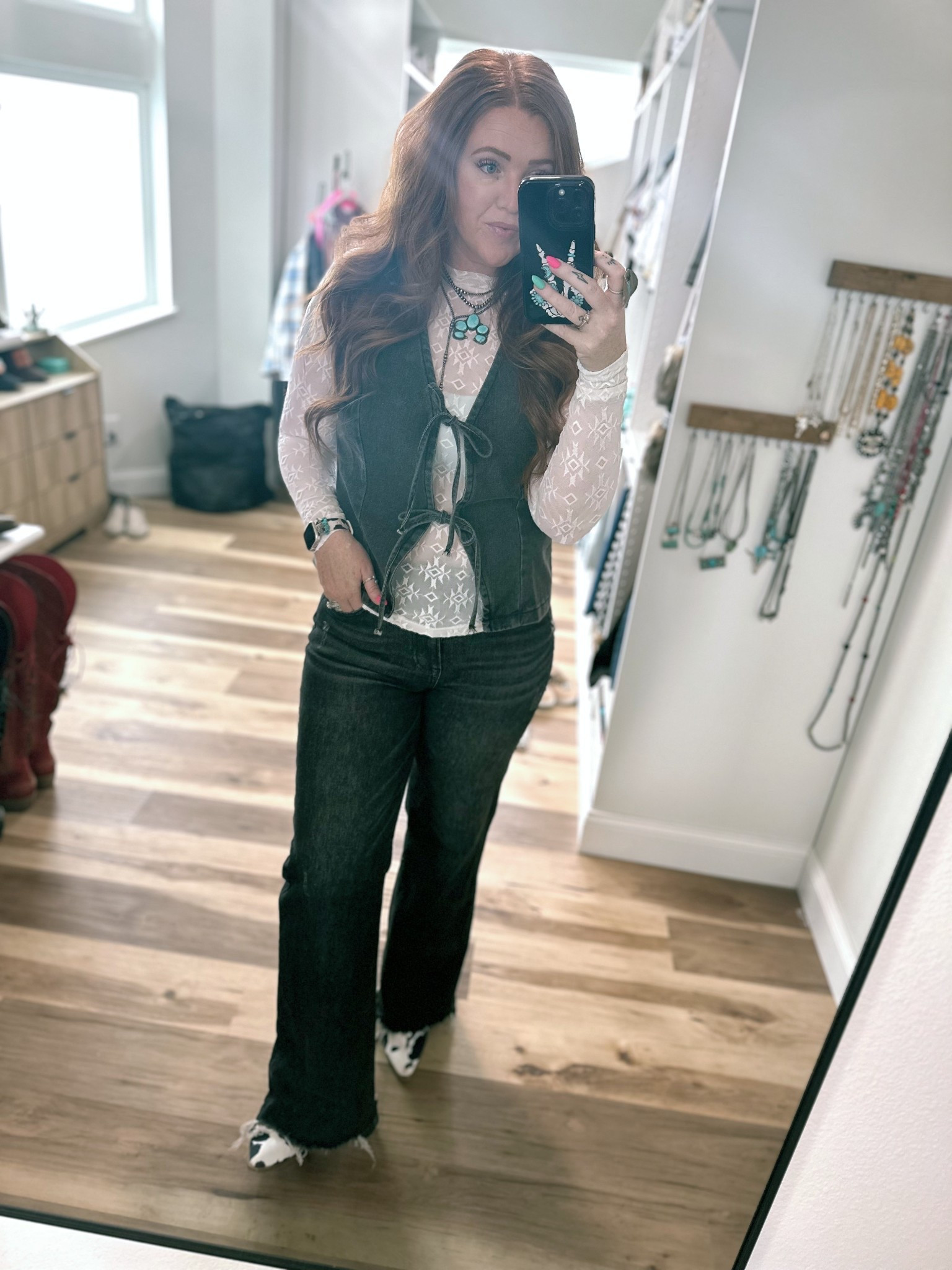 Black Denim Outfit

#LTKShoeCrush #LTKItBag #LTKStyleTip