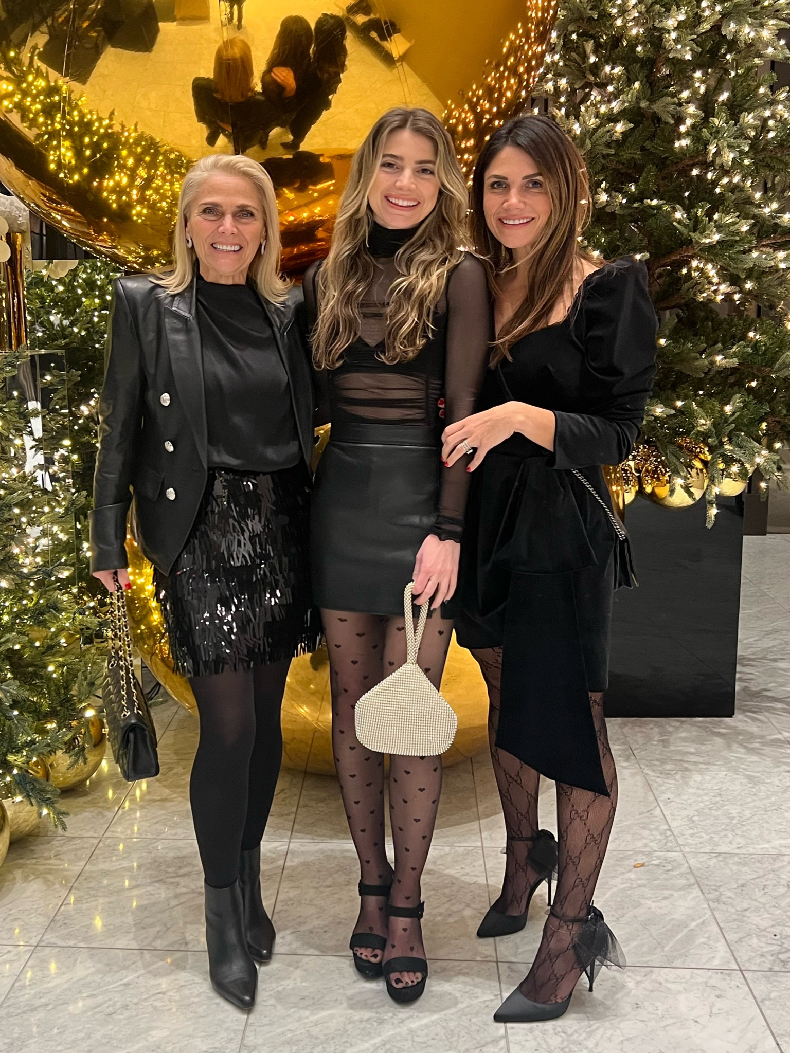 Girls night out holiday looooooks. 🎅🏽 

#LTKGiftGuide #LTKHoliday #LTKSeasonal