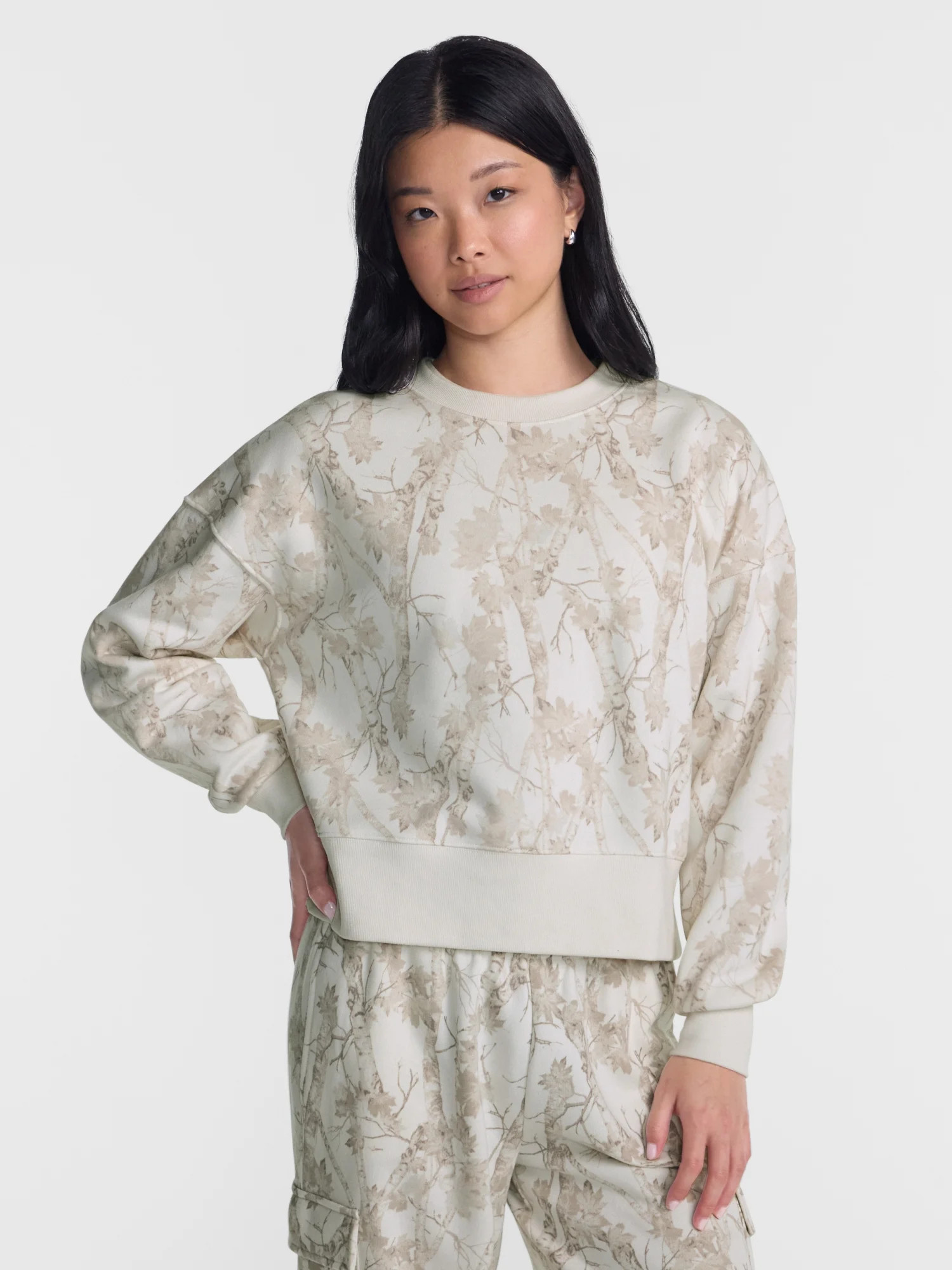 No Boundaries Boxy Fleece Sweatshirt, Midweight, Women's XXS-XXL | Walmart (US)