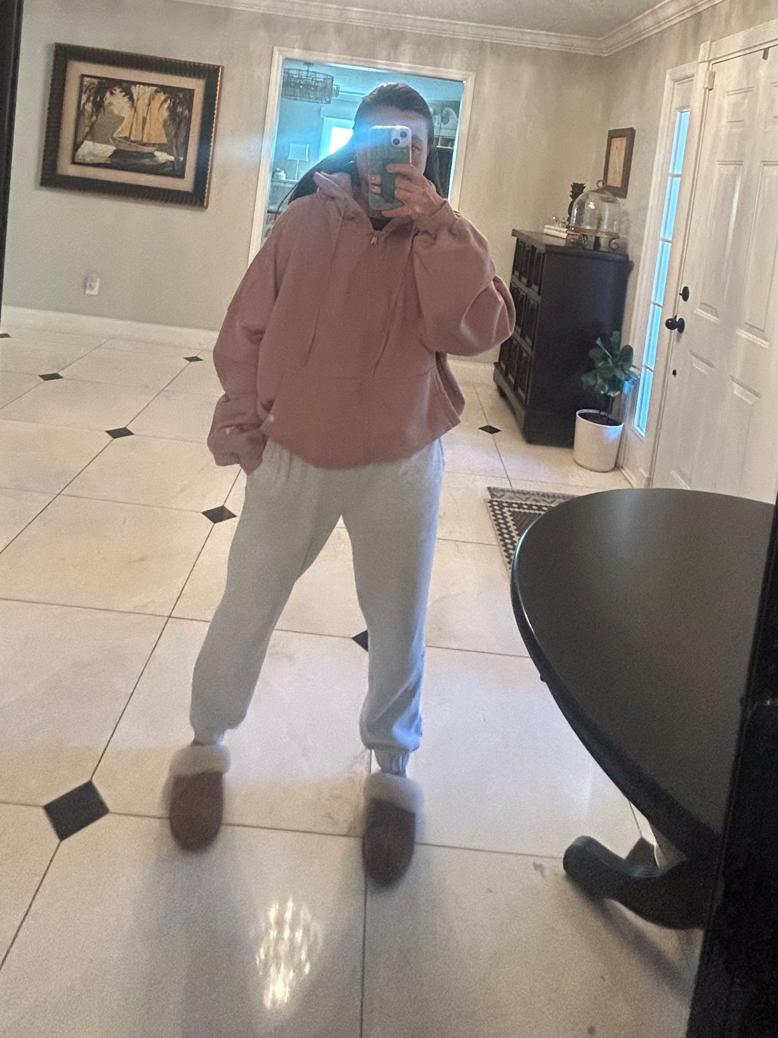 If there’s another way to do winter, I don’t wanna know about it. Sweats and hoodies are only good things about cold weather IMO. 

#LTKmomlife #LTKootd