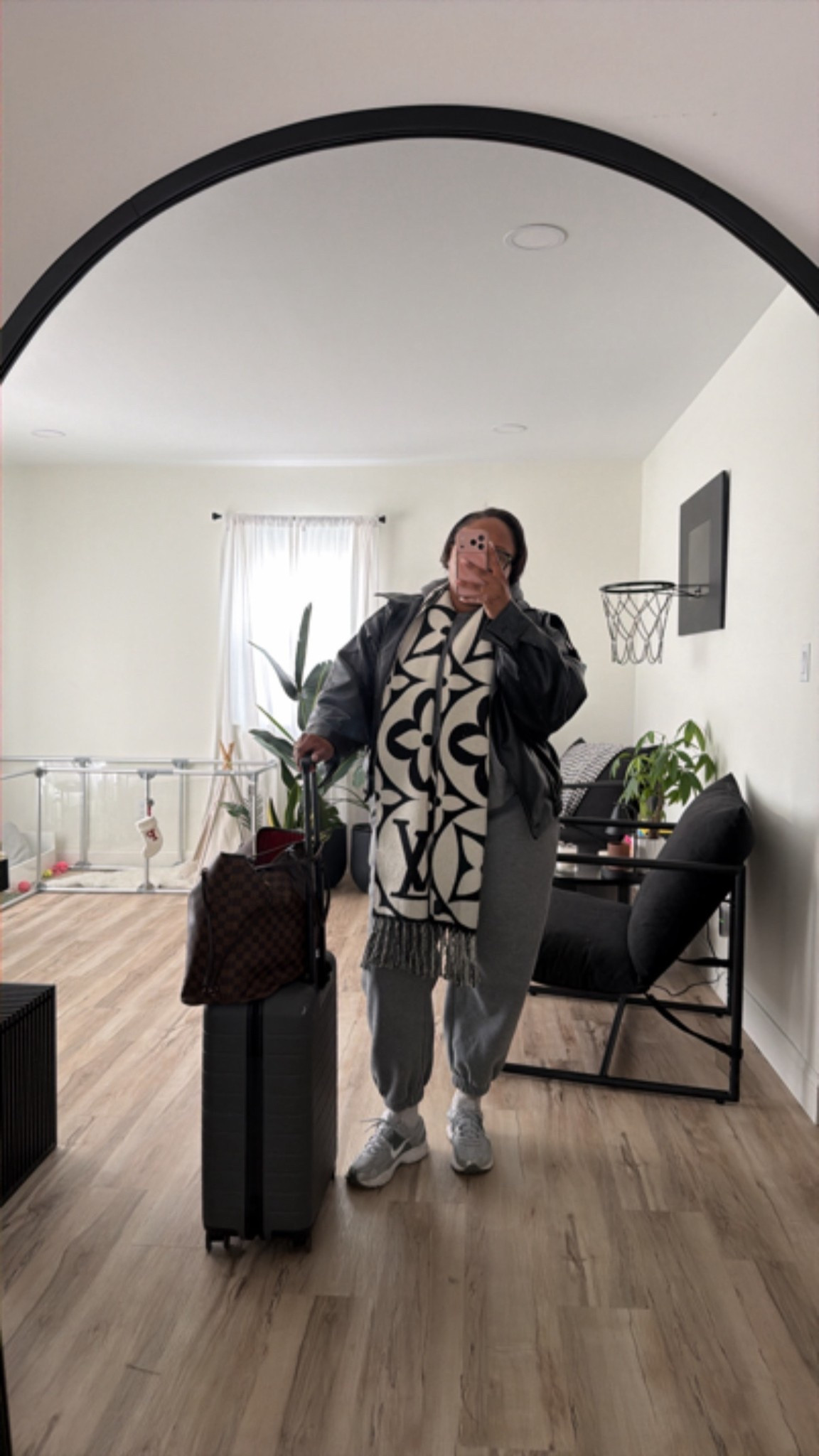 Another travel day #ootd 

#LTKootd #LTKTravel #LTKMidsize