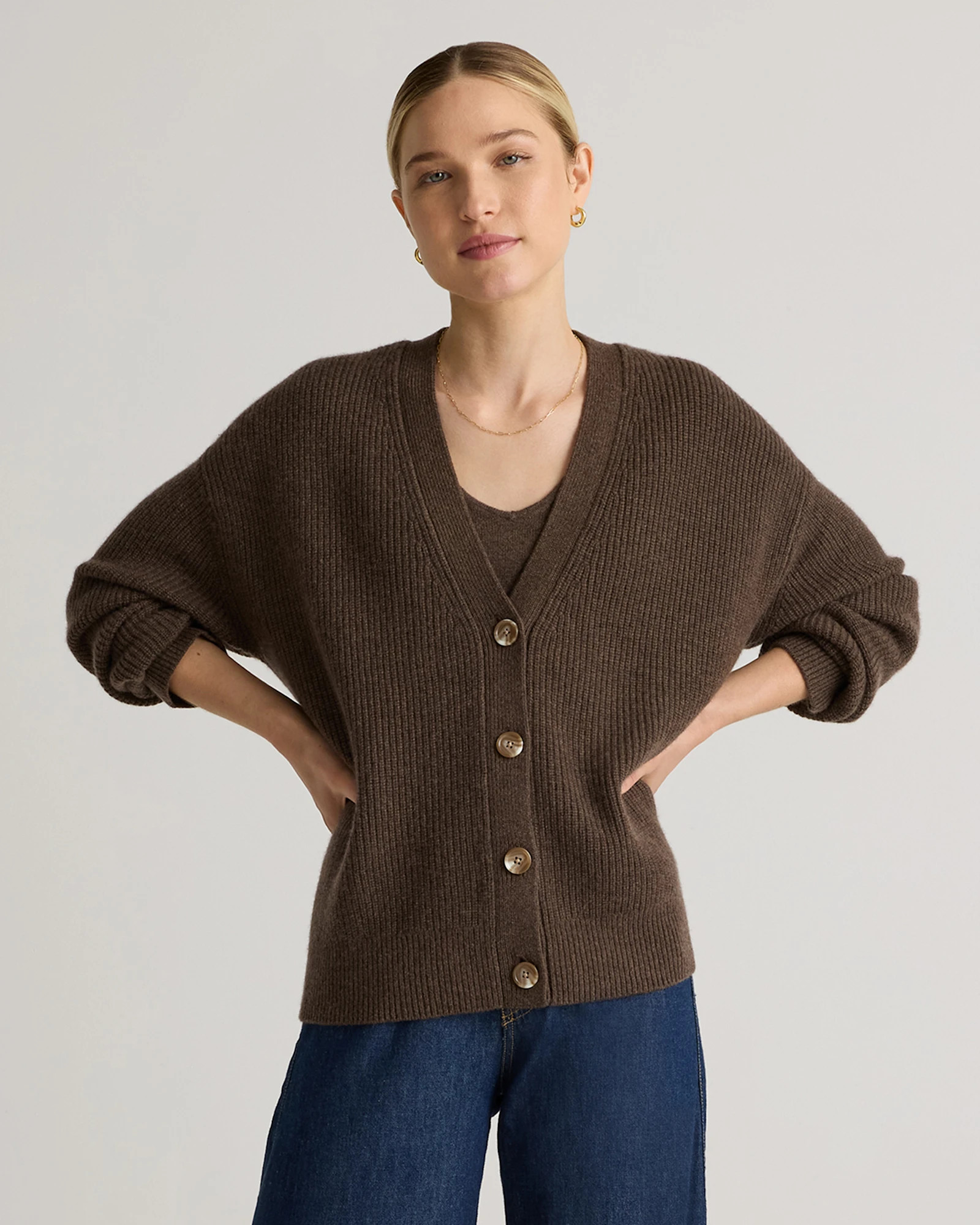 Quince | Women's Mongolian Cashmere Fisherman Cropped Cardigan Sweater in Black, Size Medium | Quince