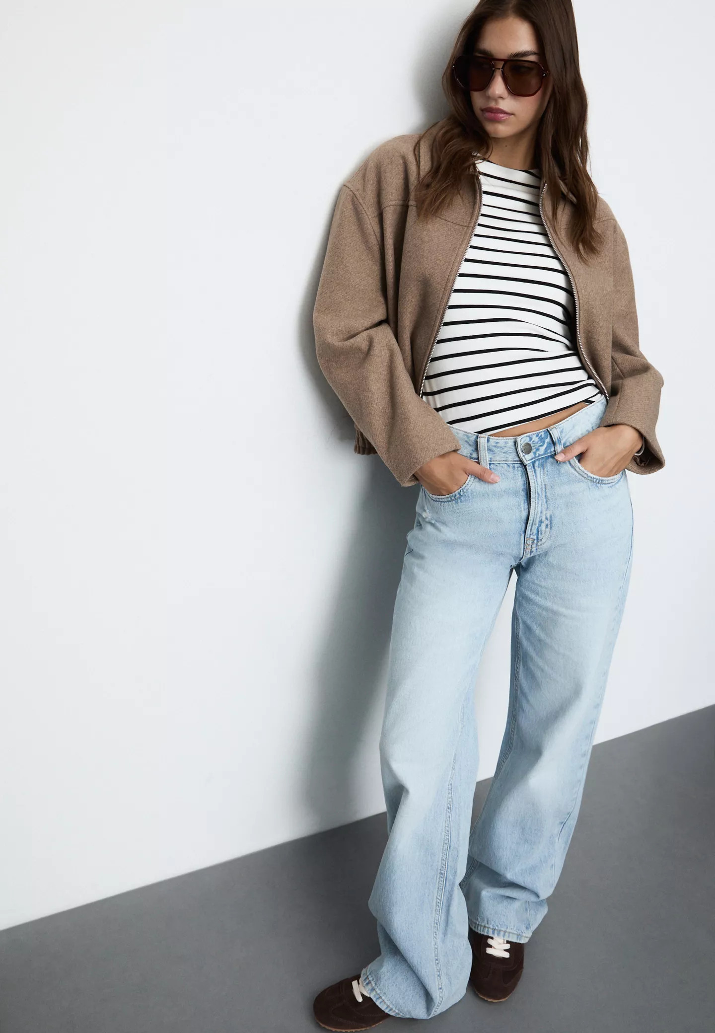 Straight Fit Jeans mit weitem Bein D92 - Mode für Damen | Stradivarius Deutschland | Stradivarius DE