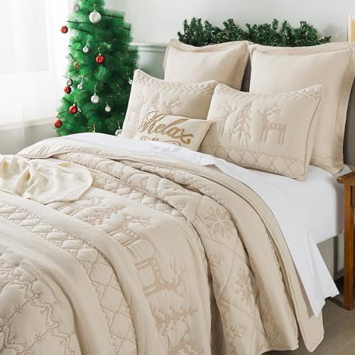 WDCOZY Christmas Twin Size Quilt Bedding Sets with Pillow Sham, Beige Lightweight Soft Bedspread Coverlet, Thin Comforter Bed Cover, All Season, 2 Pieces, 68x90 inches | Amazon (US)