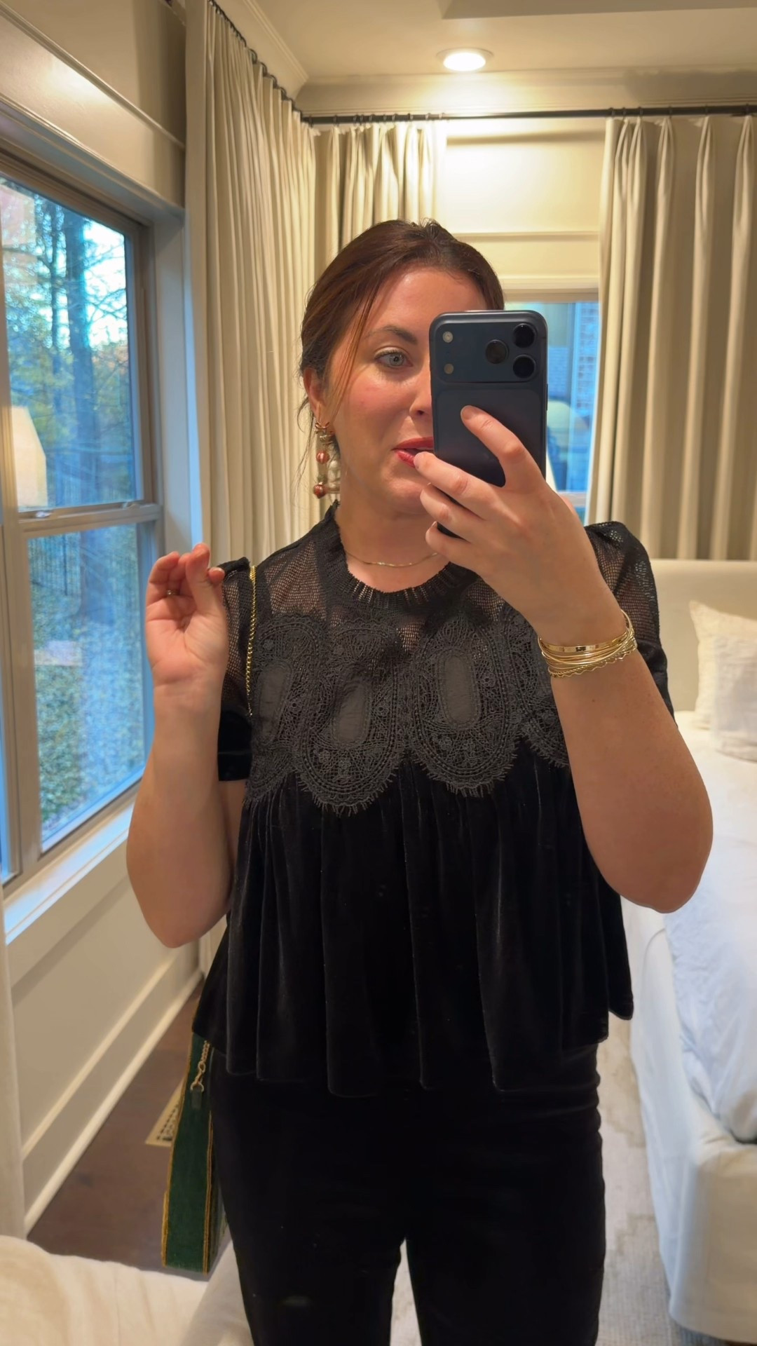 This velvet look is GORGEOUS! Use my early access code: CORTNEY30 for 30% off! 

anthropologie l early access l sale l holiday